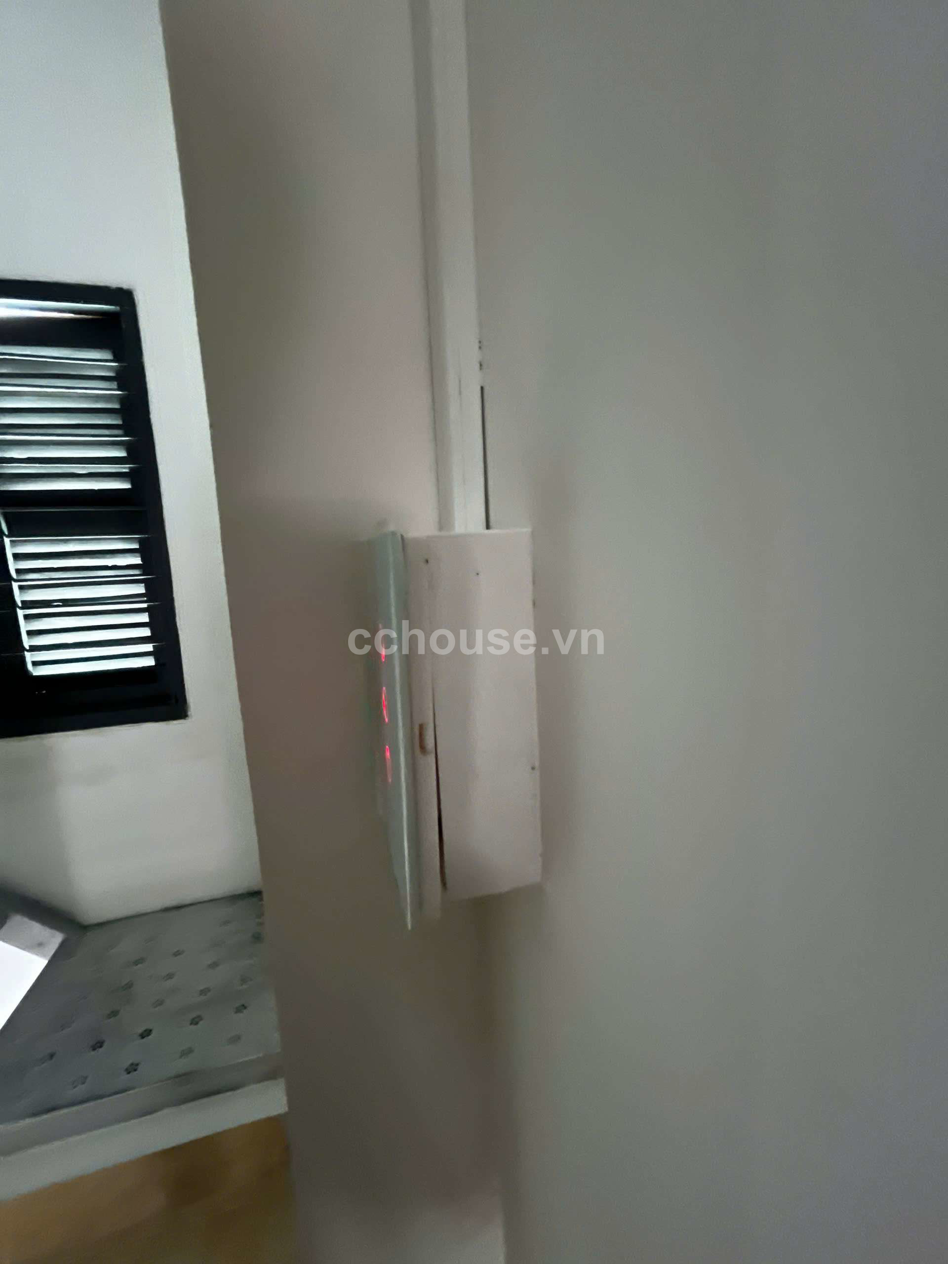 Nhà MT Huỳnh Mẫn Đạt Phường 8 Quận 5_3 Tầng_DT 3.2m x 14m 