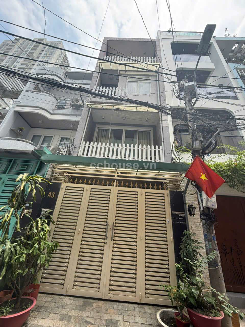 Nhà MT Khu Cư xá Đồng Tiến đường Thành Thái, Phường 14, Quận 10, xây dựng 78m2, nhỉnh 16 tỷ
