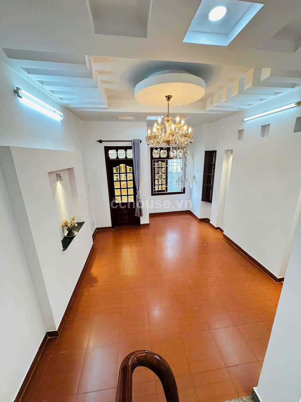 Nhà MTNB 8m Cộng Hoà, Phường 12, Tân Bình ngay khu K300, công nhận 46.2m2, Sử dụng 155.3m2, 10.9 tỷ
