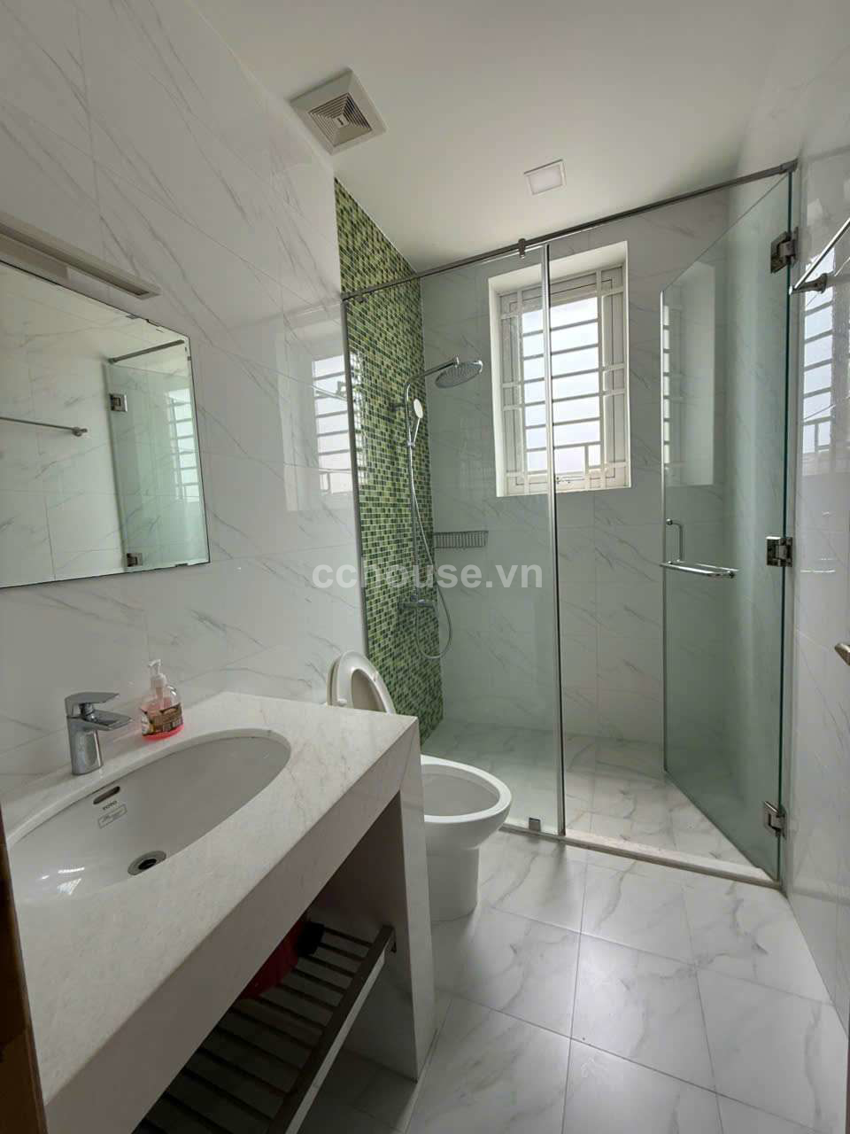 Nhà Căn góc 2MT Đường 6m Cách Mạng Tháng Tám gần Công Viên Lê Thị Riêng, P15, Quận 10