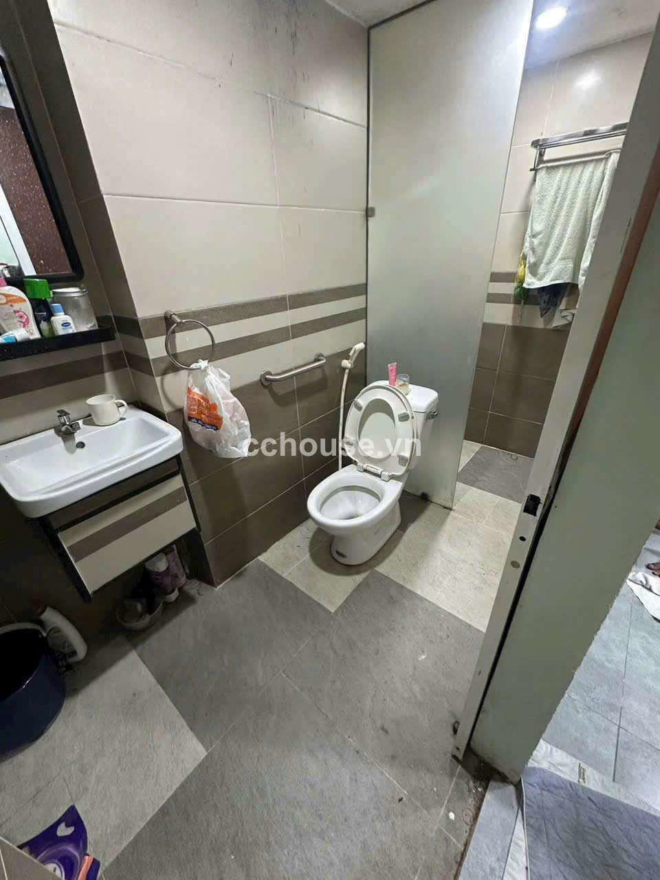 TÒA NHÀ 15 PHÒNG CHDV CAO CẤP NGAY PHẠM VĂN HAI TÂN BÌNH. 