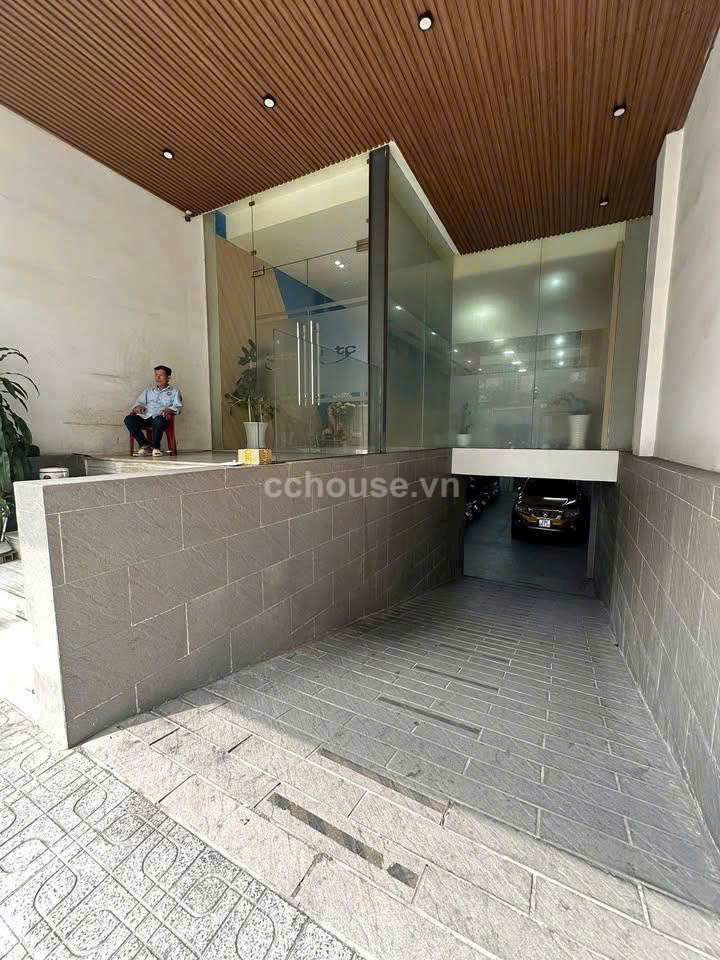 TÒA NHÀ VĂN PHÒNG CAO CẤP – TRUNG TÂM P14 - QUẬN 10