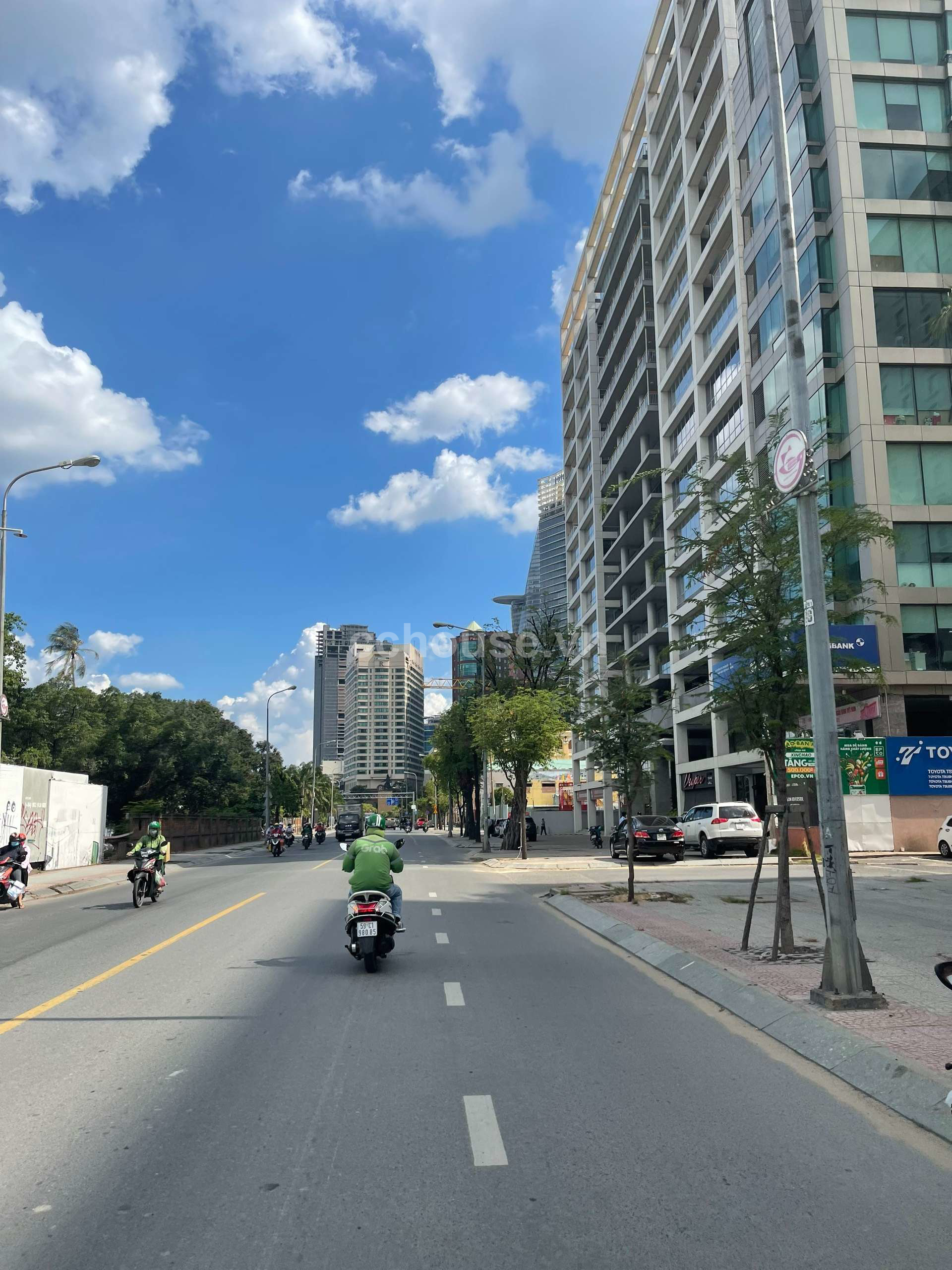 SIÊU VỊ TRÍ ĐỐI DIỆN TÒA THÁP MARINA IFC, KHU VỰC TRUNG TÂM QUẬN 1.