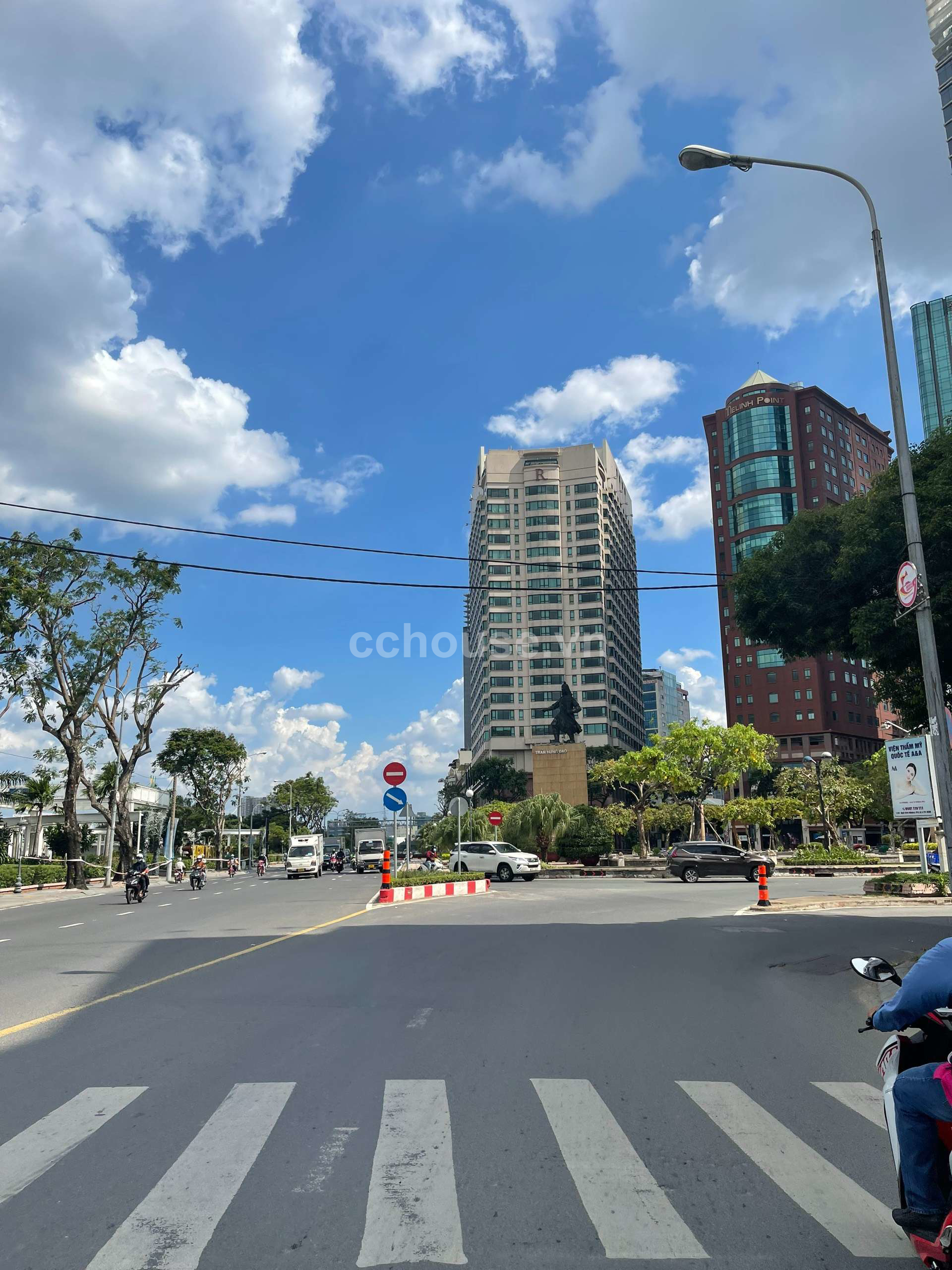 SIÊU VỊ TRÍ ĐỐI DIỆN TÒA THÁP MARINA IFC, KHU VỰC TRUNG TÂM QUẬN 1.