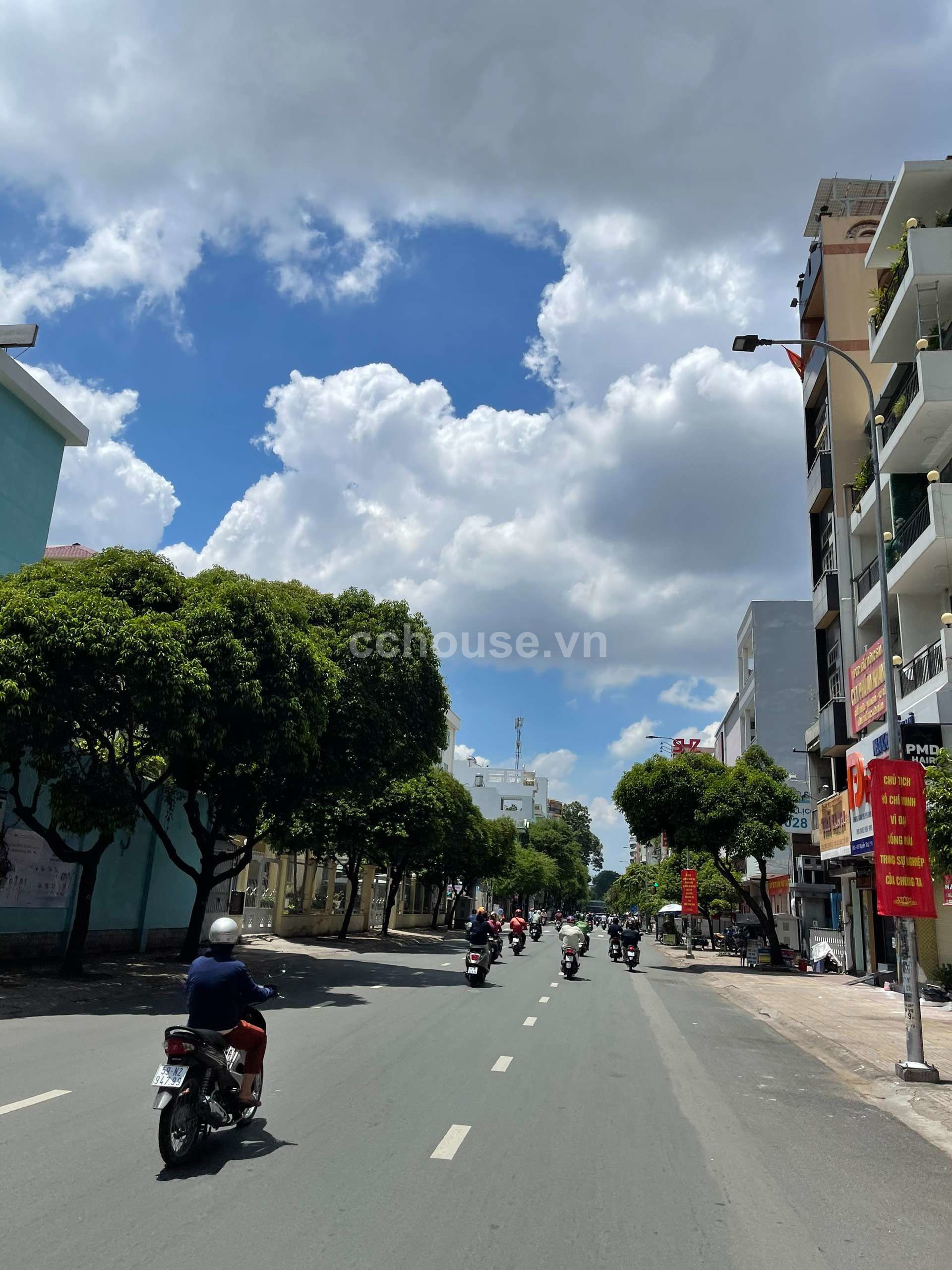 VỊ TRÍ VÀNG – TRUNG TÂM PHỐ THỜI TRANG NGUYỄN TRÃI
