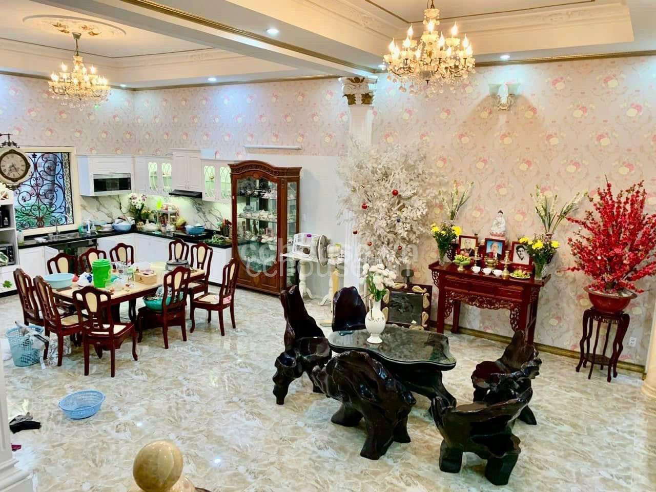 BIỆT THỰ 2 MT HXH LÊ QUANG ĐỊNH - BÌNH THẠNH - VILLA SÂN VƯỜN
( DT 9m X 30m )