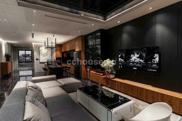 MT KHU BÀU CÁT , Phường 14, Quận Tân Bình
( DT 5.7 x 16.6, kết cầu 4 lầu Thang Máy )