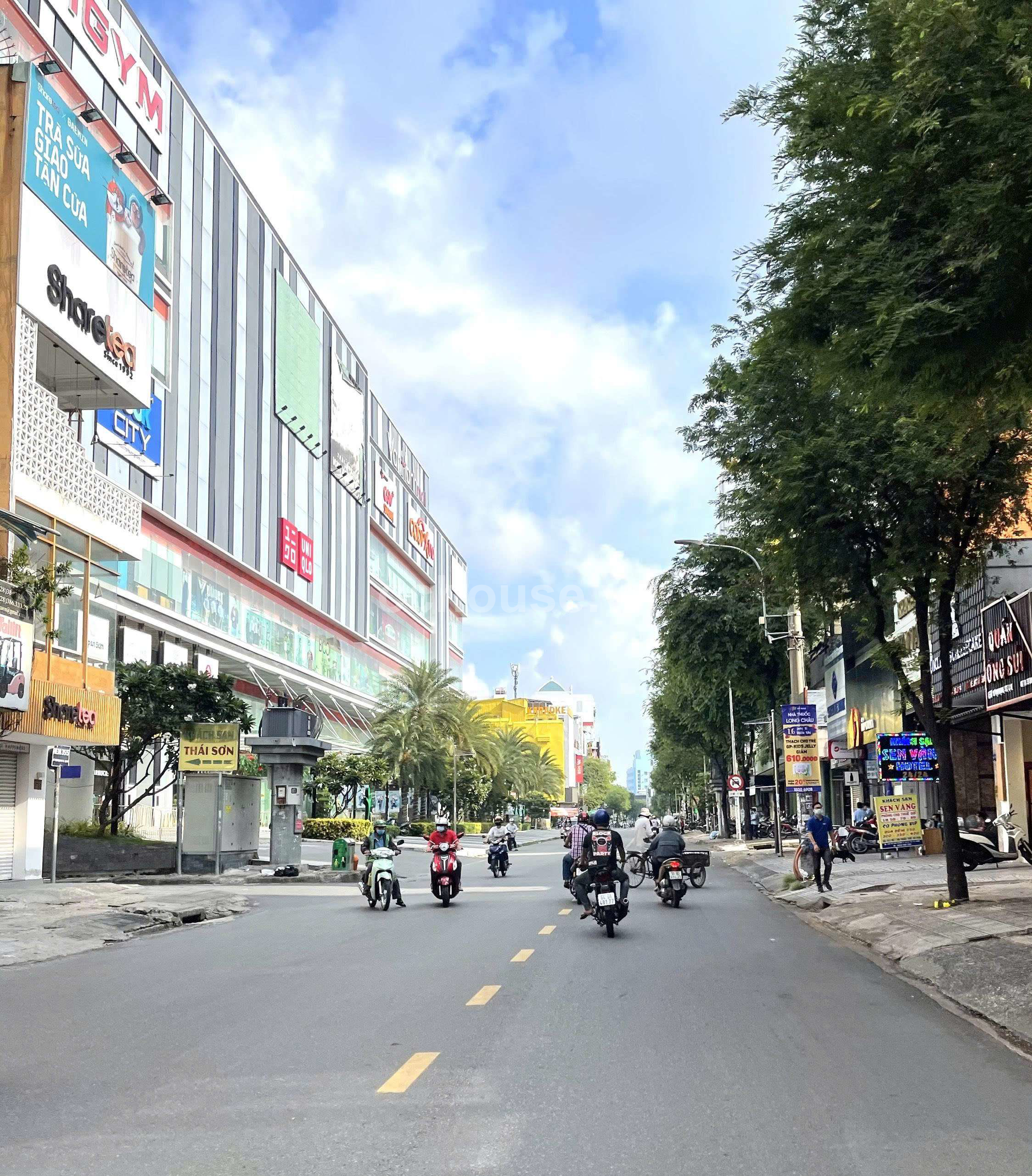 BÁN NHÀ MẶT TIỀN ĐƯỜNG SƯ VẠN HẠNH, PHƯỜNG 12, QUẬN 10