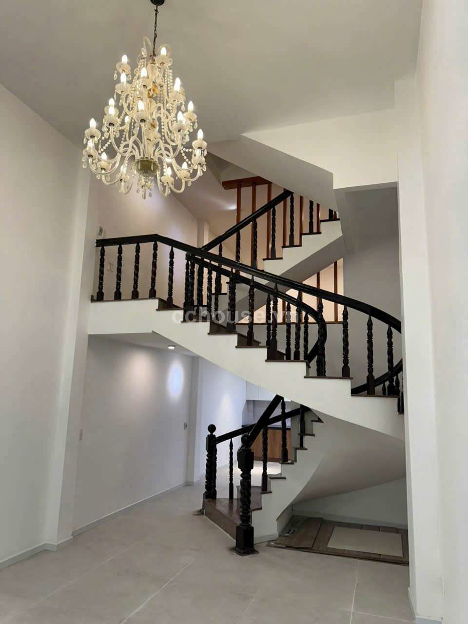  Hạ giá bán nhanh Nhà hẻm 6m CMT8 giáp Quận 3 