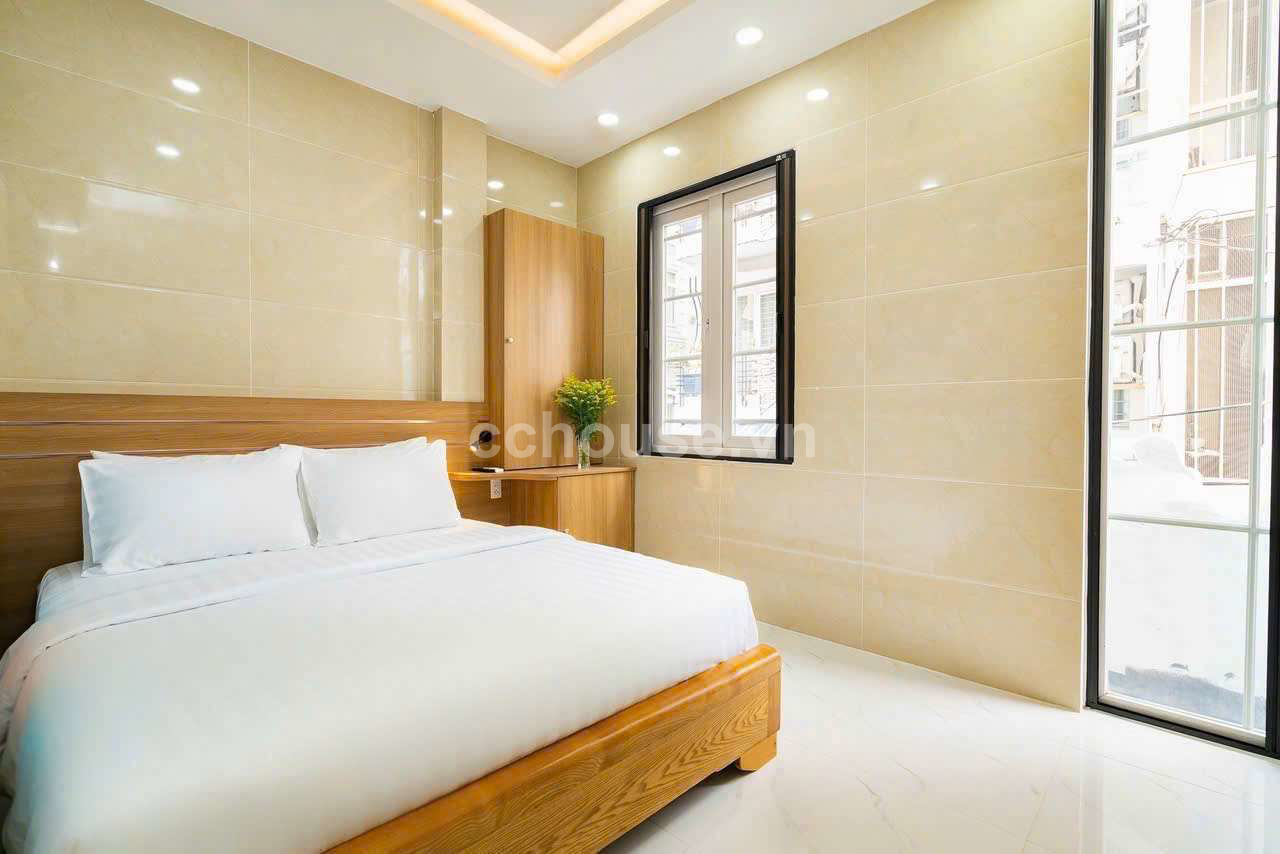 KHÁCH SẠN CAO CẤP QUẬN 1 - 5 TẦNG 22 PHÒNG HĐT 130 TRIỆU- NGANG 7.7M