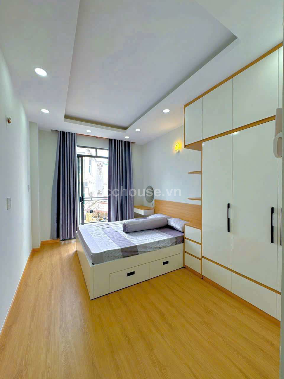 Hẻm Xe Tải Thích Quảng Đức ,P 4  . Q Phú Nhuận