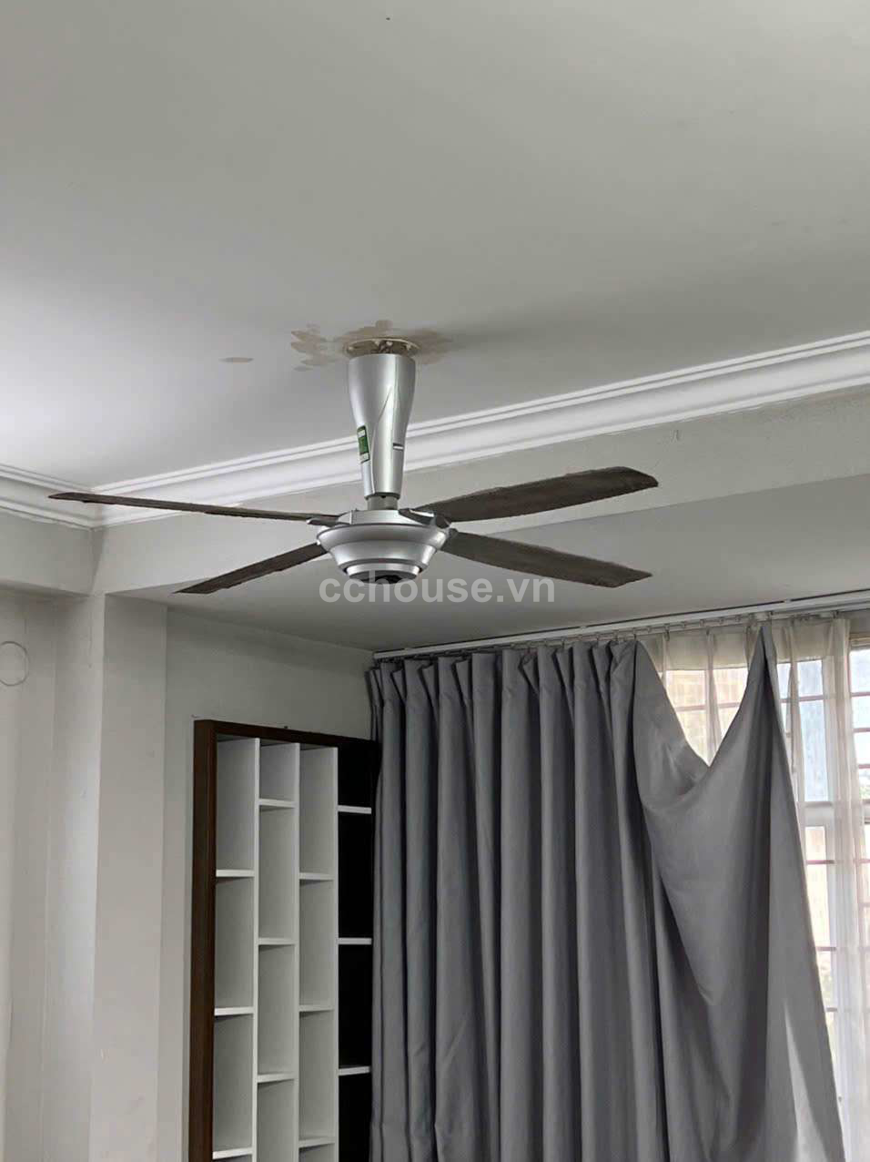 RẺ NHẤT QUẬN 10 NHÀ MẶT TIỀN NGAY CMT8 HÒA HƯNG P13 QUẬN 10 - NGANG 5,25M - 3 TẦNG LỬNG ST - CHỐT 16