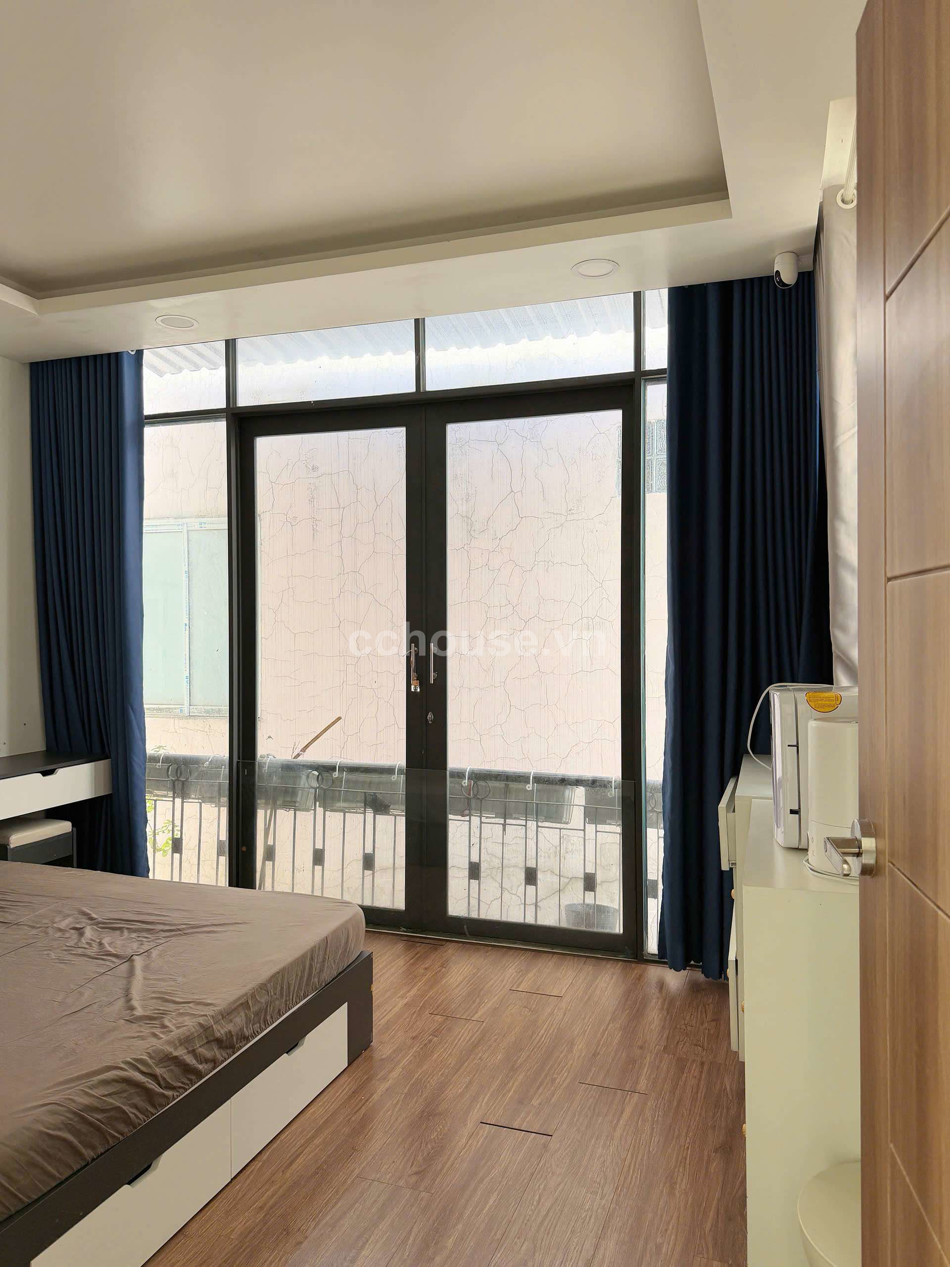 NHÀ PHỐ TRUNG TÂM QUẬN PHÚ NHUẬN ĐƯỜNG ĐẶNG VĂN NGỮ_3 TẦNG_HĐT 17TR/ THÁNG