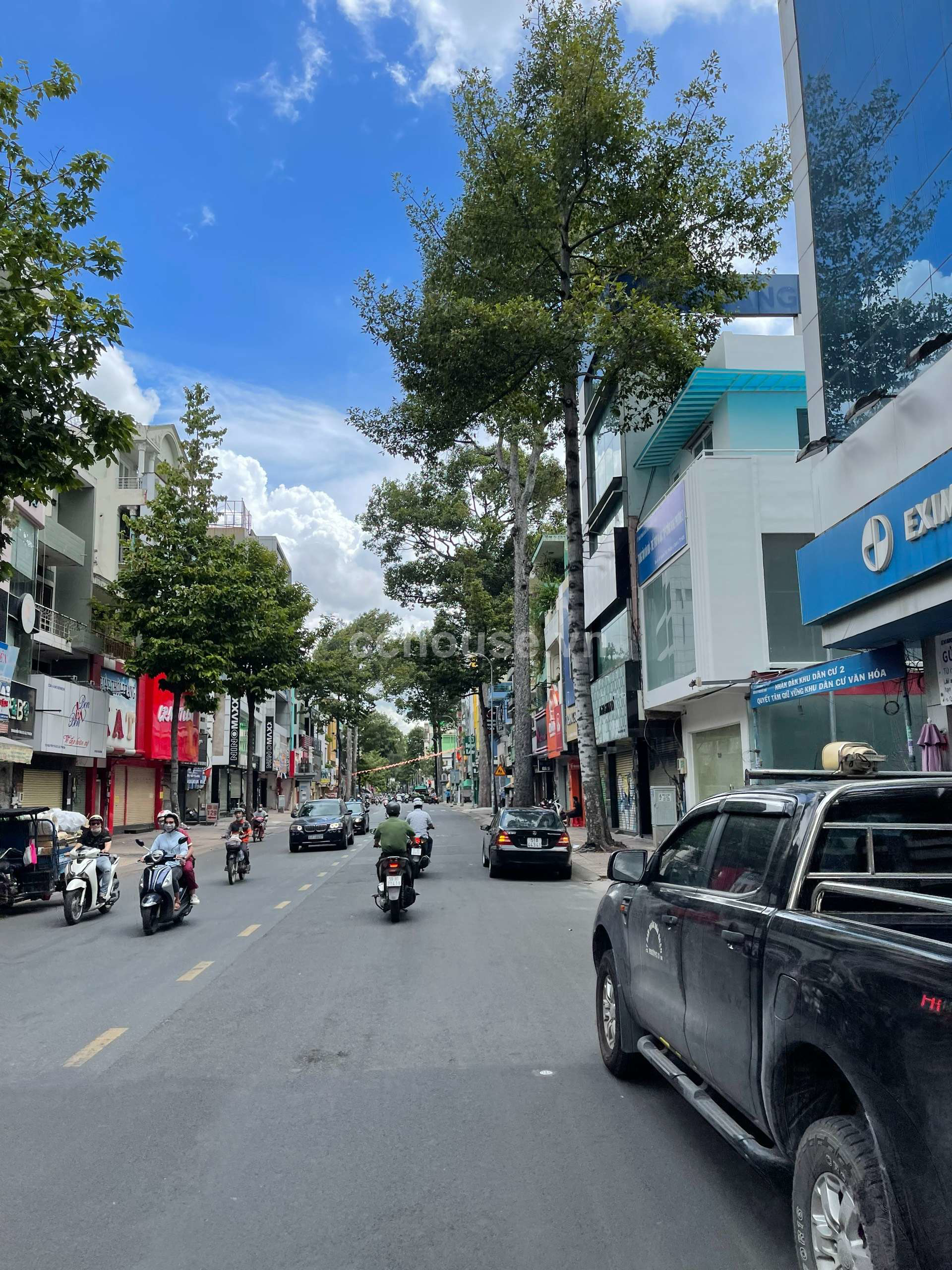 VỊ TRÍ VÀNG – TRUNG TÂM PHỐ THỜI TRANG NGUYỄN TRÃI