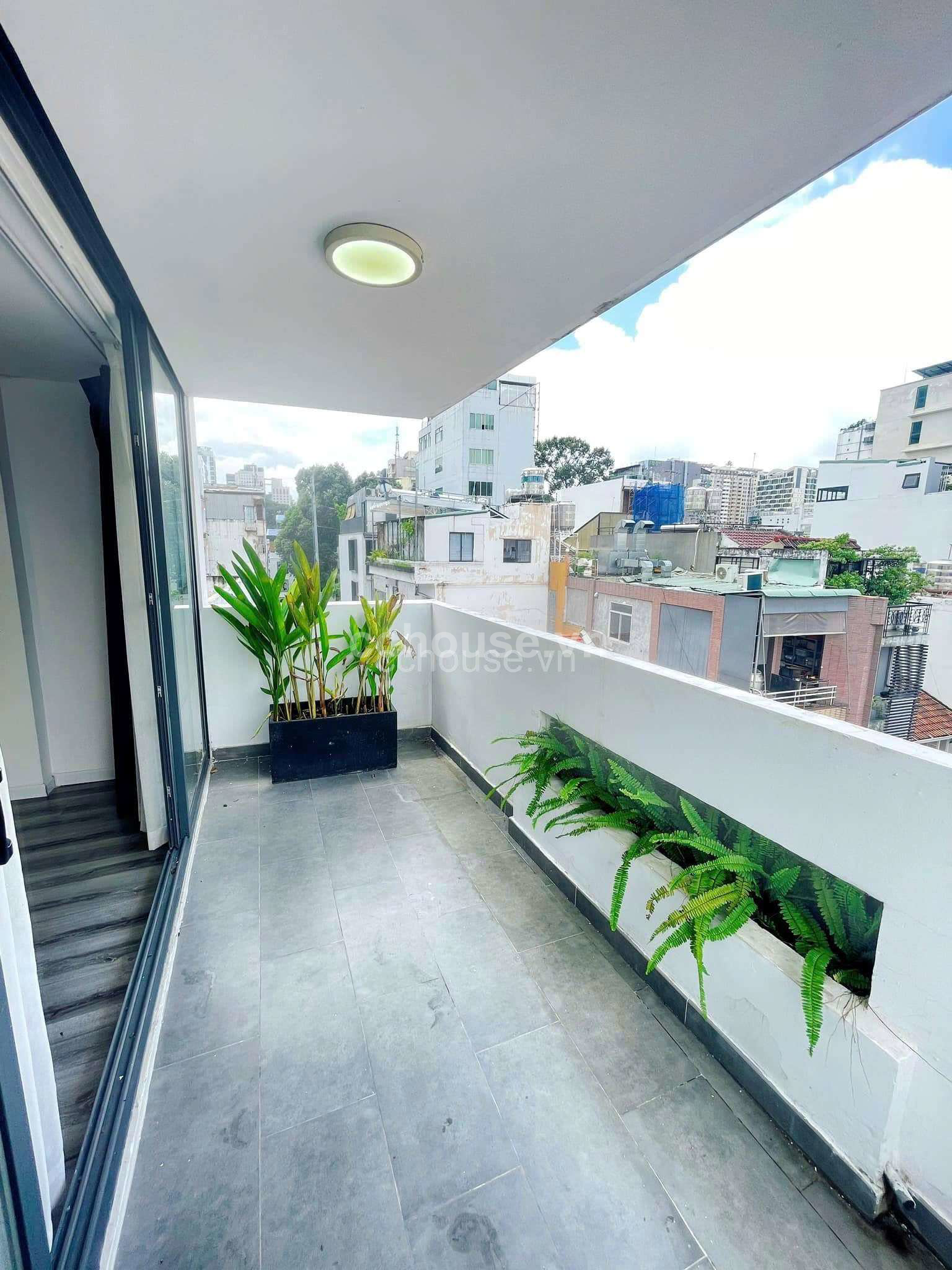 TOÀ NHÀ PHẠM NGỌC THẠCH TRƯƠNG QUYỀN QUẬN 3 - 4.5M x 20M 6 LẦU HĐT 168 TRIỆU/THÁNG