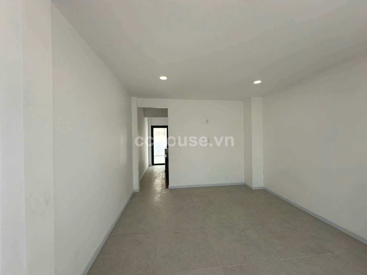  Hạ giá bán nhanh Nhà hẻm 6m CMT8 giáp Quận 3 