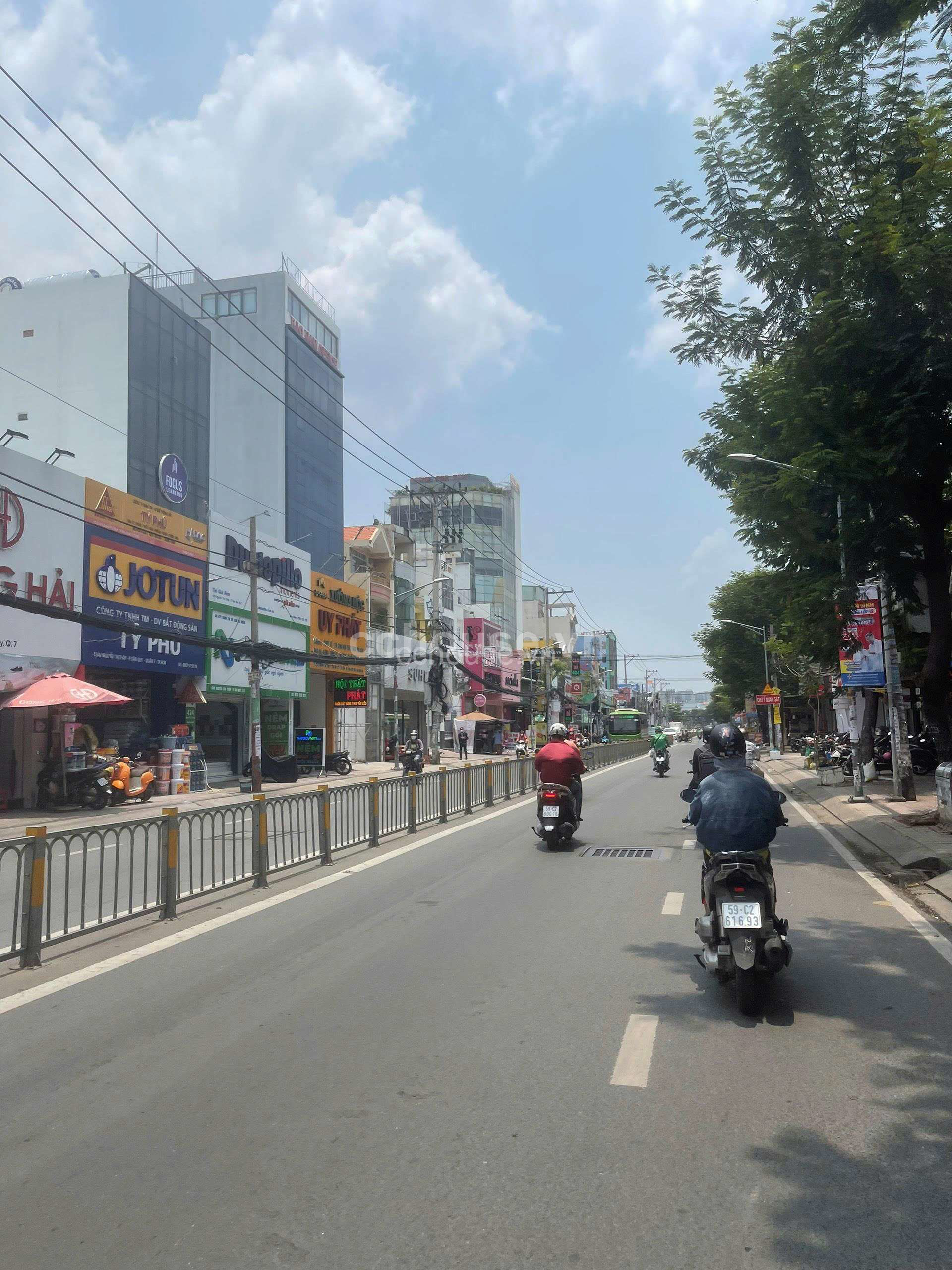 🔥 NHÀ MẶT TIỀN NGUYỄN THỊ THẬP QUẬN 7 - 5X28M - TRỆT 2 LẦU ST - HĐTHUÊ 50 TR/THÁNG - GIÁ 42 TỶ 🔥