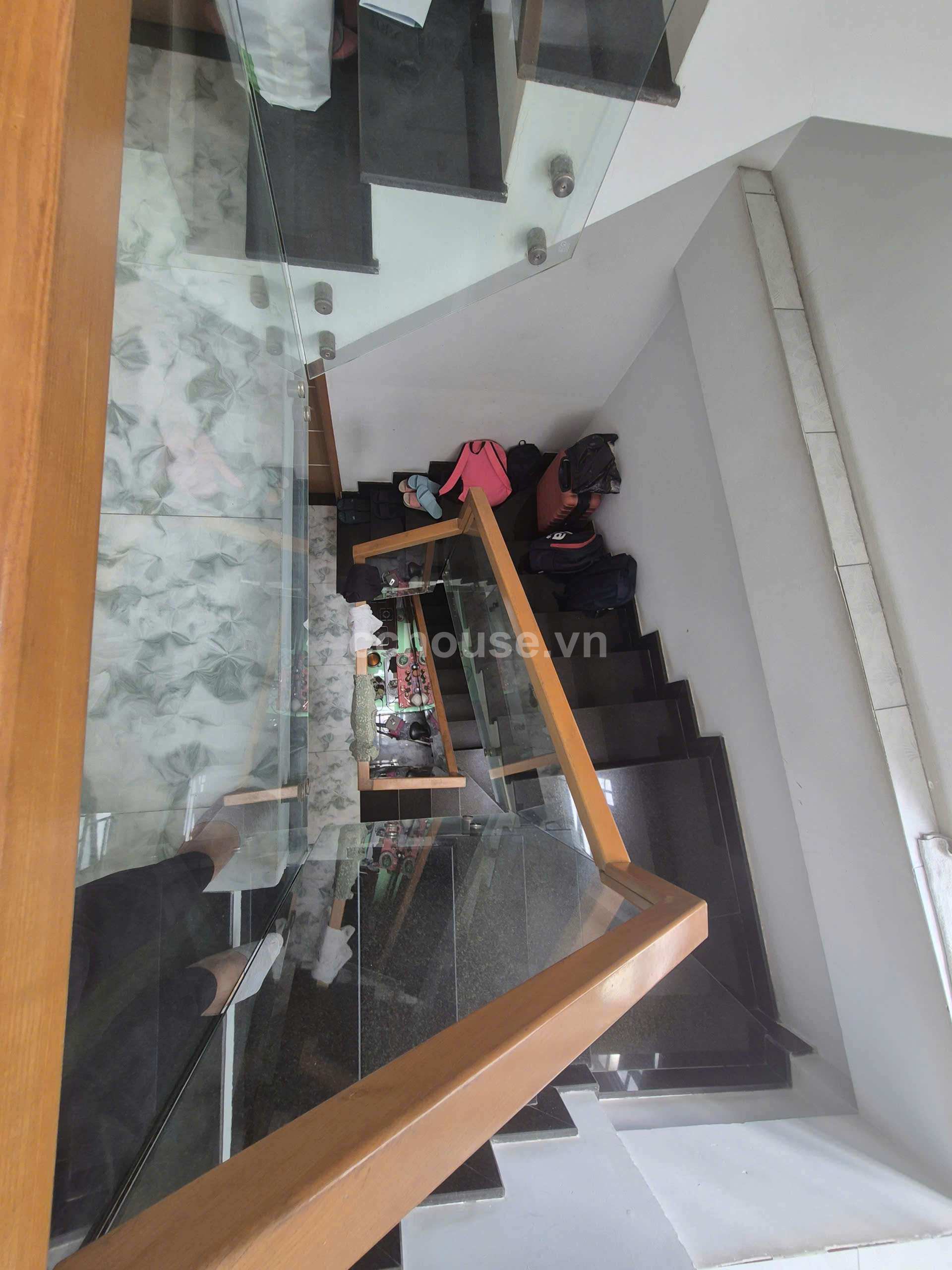 Bán Nhà HXH Thạch Thị Thanh Phường Tân Định Q1 ( DT 12m X 4m , Giá 10.5ty )