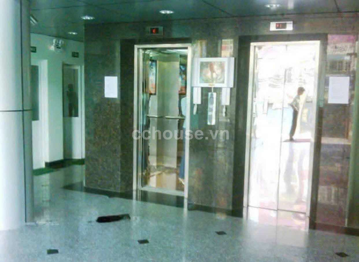Tòa nhà Mặt tiền Phan Xích Long, Phường 3, Quận Phú Nhuận 1 hầm, trệt, 7 lầu, sân thượng 2 thang máy