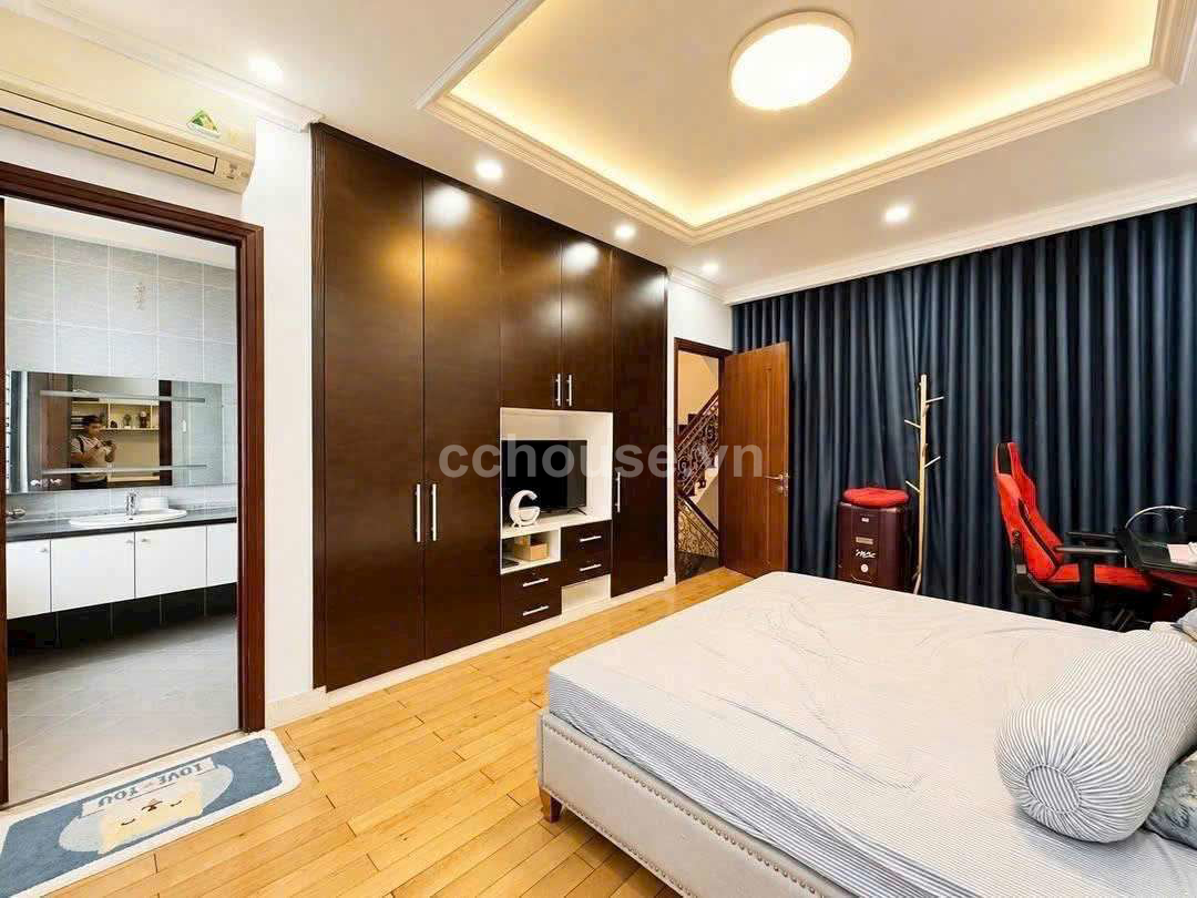 SIÊU HIẾM BIỆT THỰ 6 TẦNG – ĐẶNG VĂN NGỮ, P13 QUẬN PHÚ NHUẬN