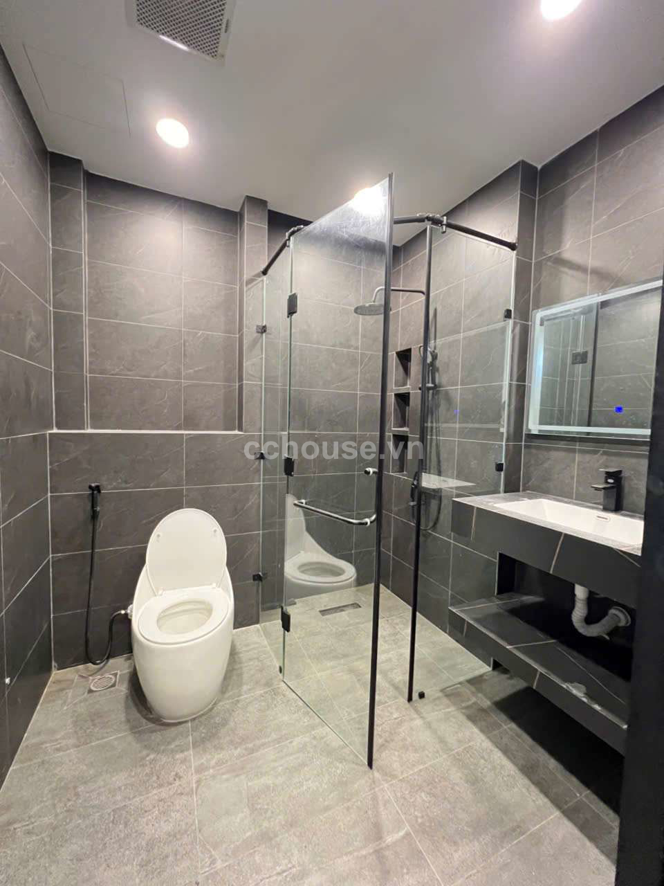 Duy nhất ngay lúc này Hẻm 8m Huỳnh Văn Bánh .Phú Nhuận .