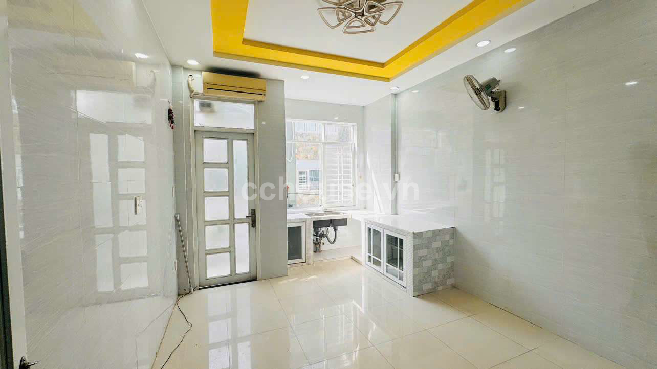Nhà hẻm 8m 2 Ô Tô tránh nhau