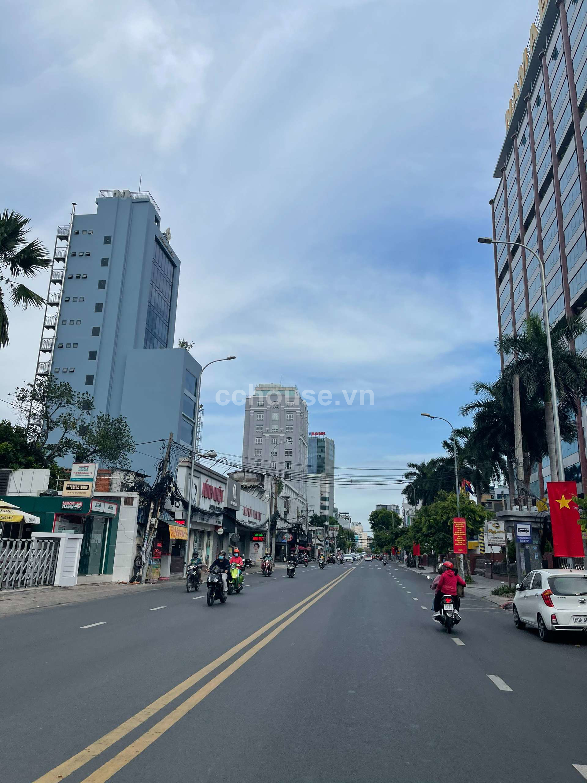 BÁN NHÀ CHÍNH CHỦ ĐƯỜNG CMT8, NGAY METRO DÂN CHỦ PHƯỜNG NHIÊU LỘC TP.HCM