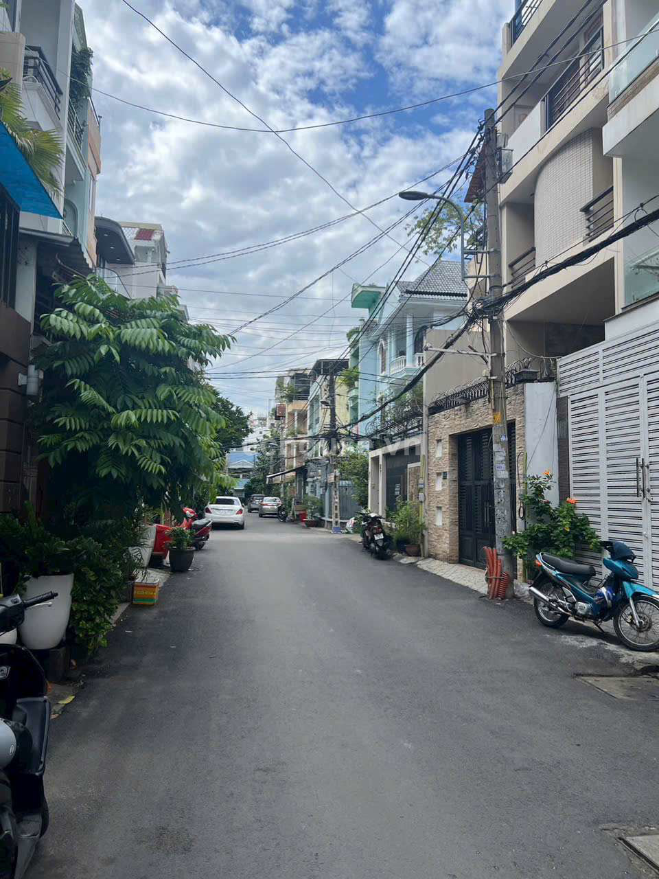 Hẽm 7m Trường Sơn Quận 10. DT : 4.2x16m nở hậu nhà 4 tầng. Giá : 13.8 Tỷ