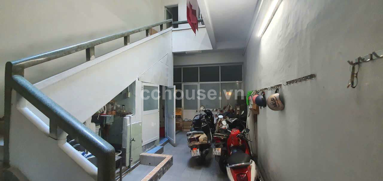 Bán nhà MT phố Luật sư Ngô Quyền sầm uất nhất Chợ Lớn 100m2 / DT 4x24.5m (98m²)