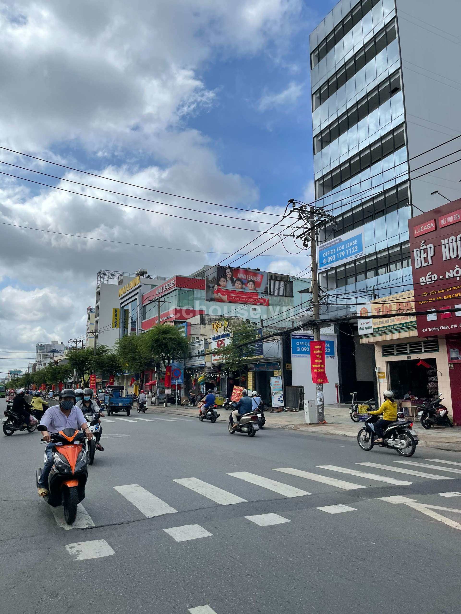 MT NHÀ NGAY TRƯỜNG CHINH, TÂN BÌNH - DT: 258m2 (12m x 21m) - GIÁ 30 TỶ