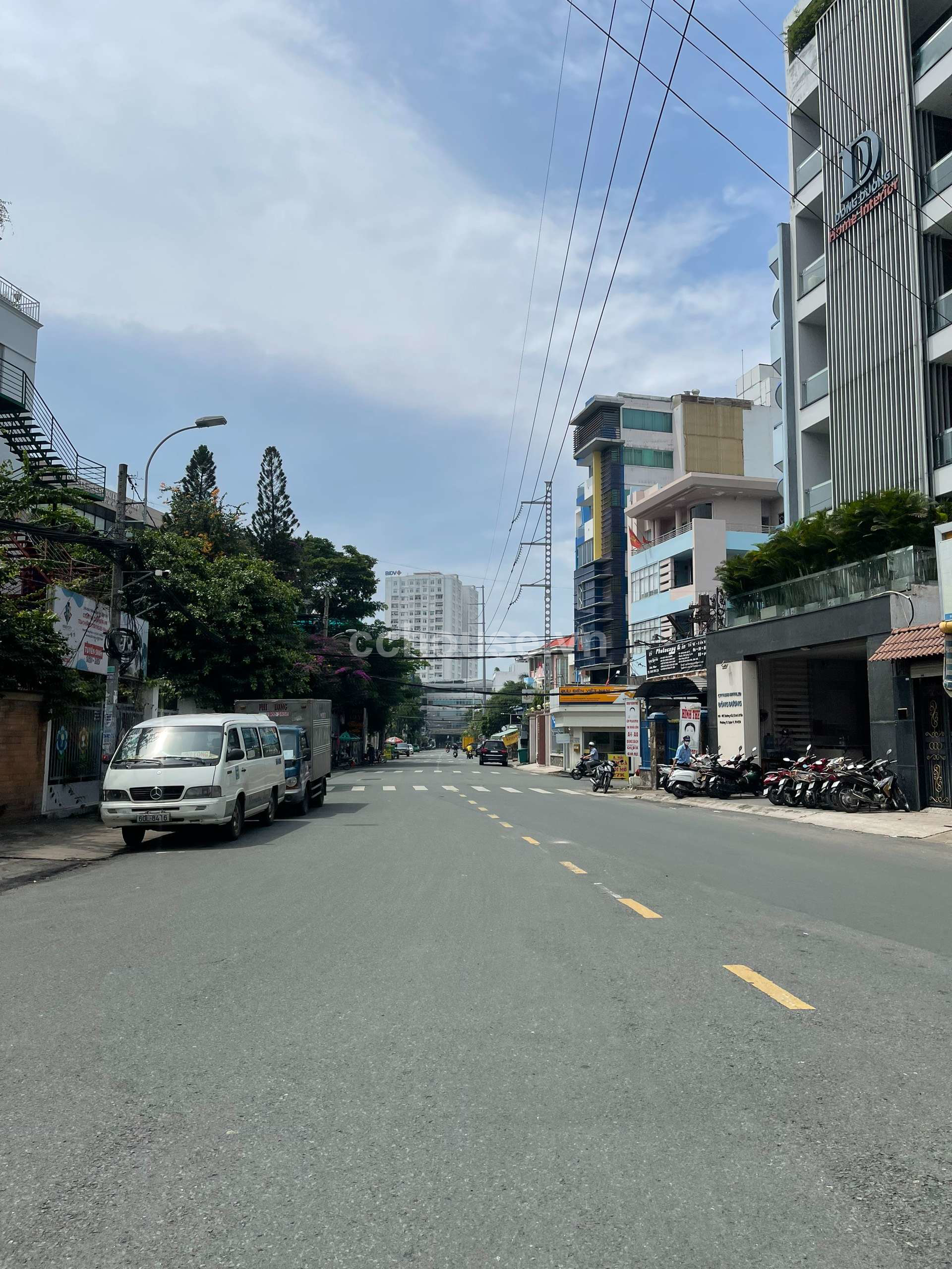 BÁN NHÀ TẠI HẺM QUÂN SỰ, Q.11 - DT 3.8*14m - GIÁ 10.8 TL
