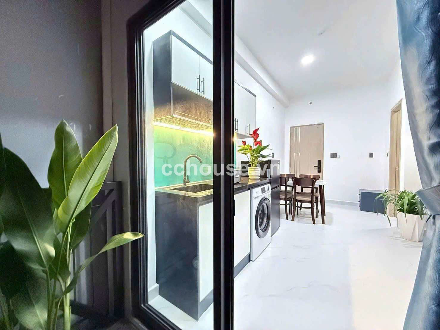 Toà Nhà CHDV Mặt Tiền Nguyễn Thượng Hiền (  Hầm + 6 Tầng + Sân thượng, Giá 26ty )