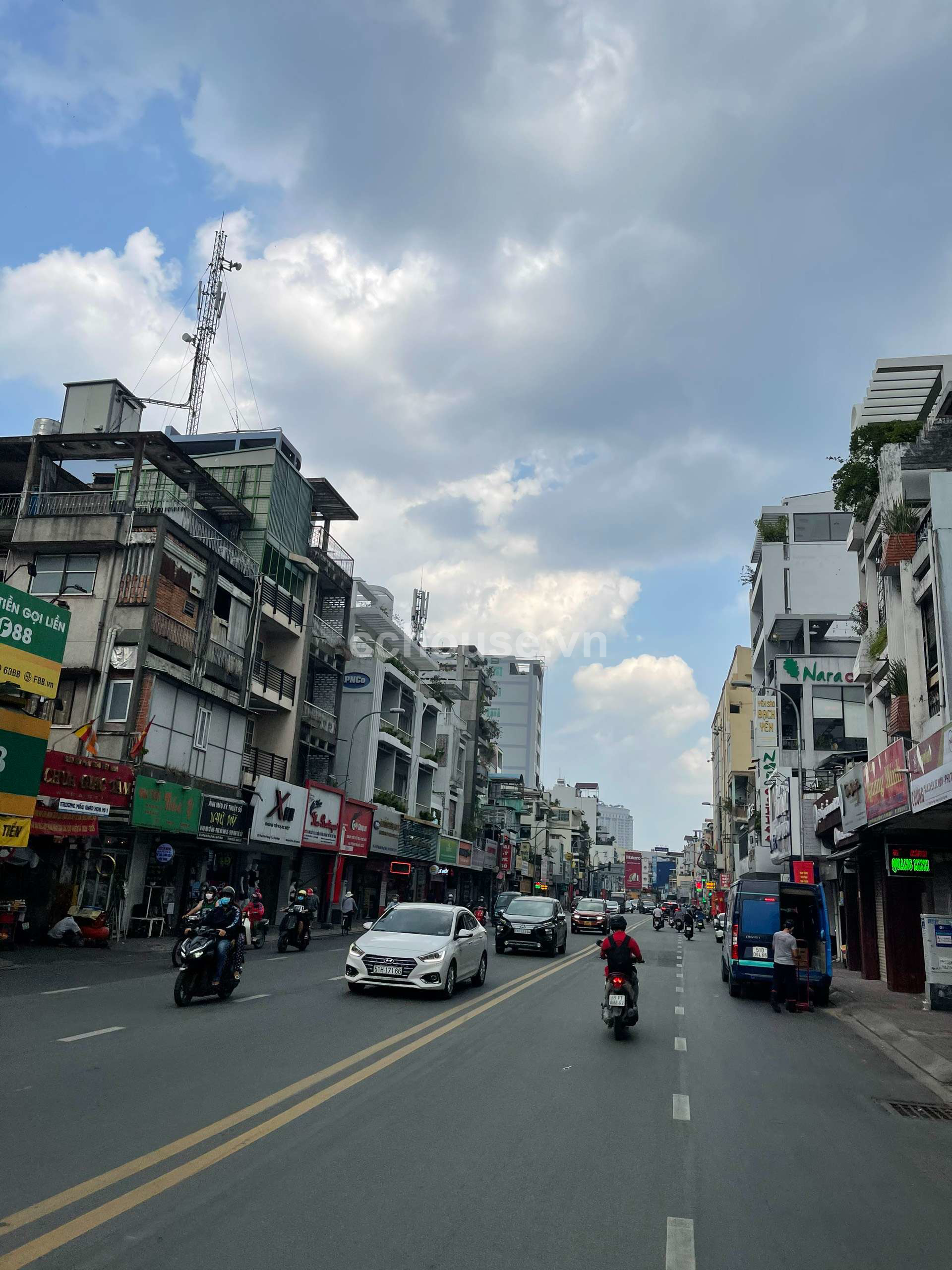 CHO THUÊ TÒA MT ĐƯỜNG PHAN ĐÌNH PHÙNG, PHÚ NHUẬN_NH 11M DTSD: 1400M2