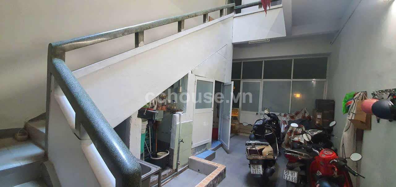 Bán nhà MT phố Luật sư Ngô Quyền sầm uất nhất Chợ Lớn 100m2 / DT 4x24.5m (98m²)