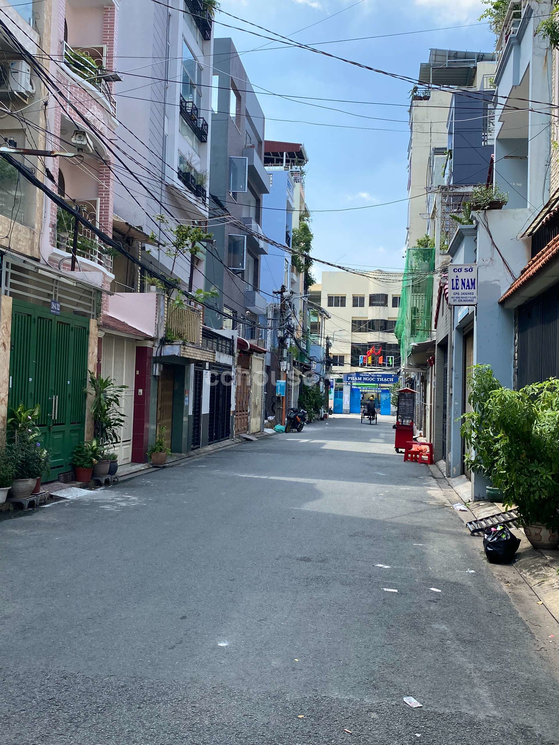 NHÀ MỚI 2 TẦNG + ST – FULL NỘI THẤT - ĐỖ TẤN PHONG, PHÚ NHUẬN
