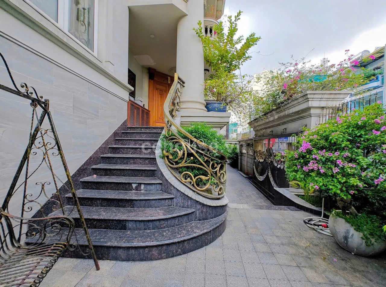 🔥 BIỆT THỰ GÓC 2 MẶT TIỀN – NGUYỄN TRỌNG TUYỂN, P15 , QUẬN PHÚ NHUẬN - 16.5M x 16M - HỒ BƠI