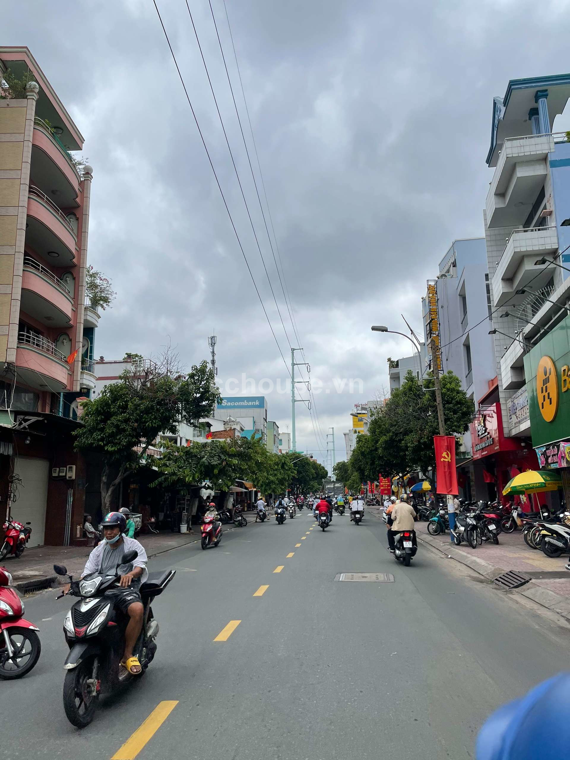 BÁN GẤP NHÀ MẶT TIỀN BÌNH THỚI Q11 - NGAY SÁT LÊ ĐẠI HÀNH - CHỈ 6.7 TỶ