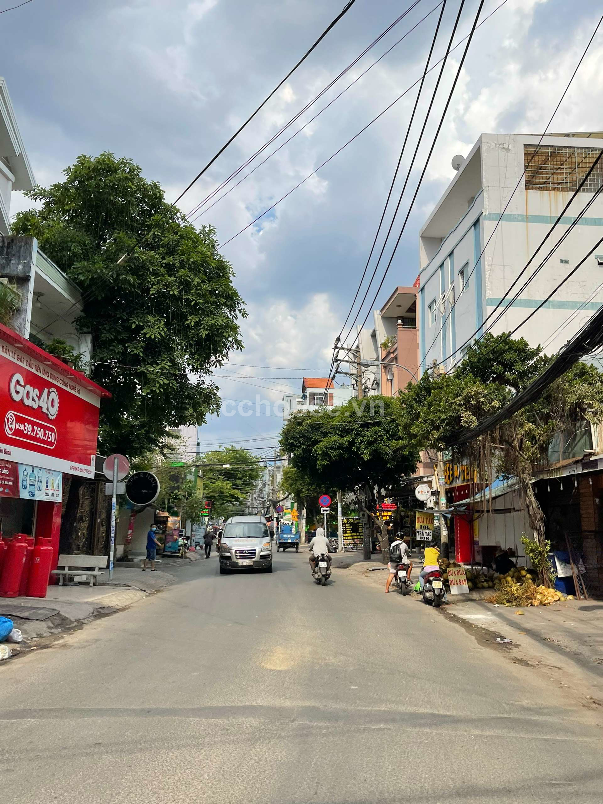 VỊ TRÍ TRUNG TÂM ĐƯỜNG NI SƯ HUỲNH LIÊN - P.10 - TÂN BÌNH_DT (5.8x16m) 92.8m2