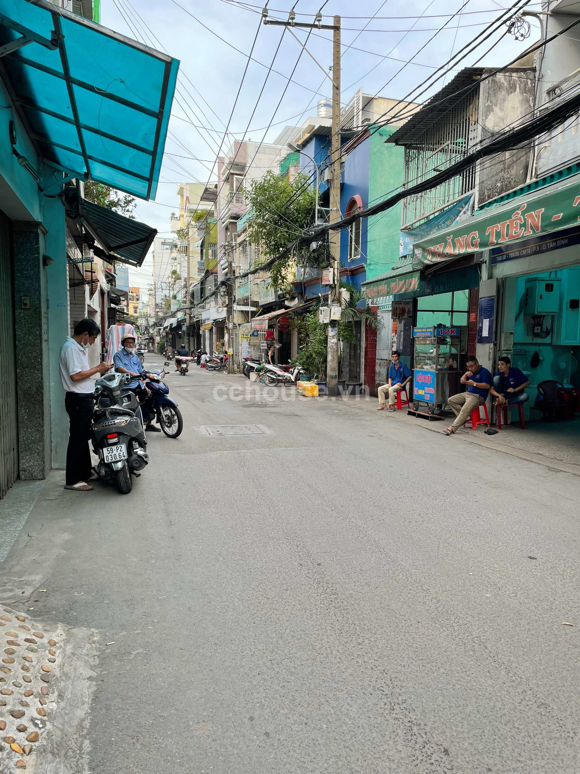 BAN-NHA-CHINH-CHU-MAT-TIEN-HEM-VANG--947-CMT8-P7-TAN-BINH--GIAM-CON-9-TY-id12035