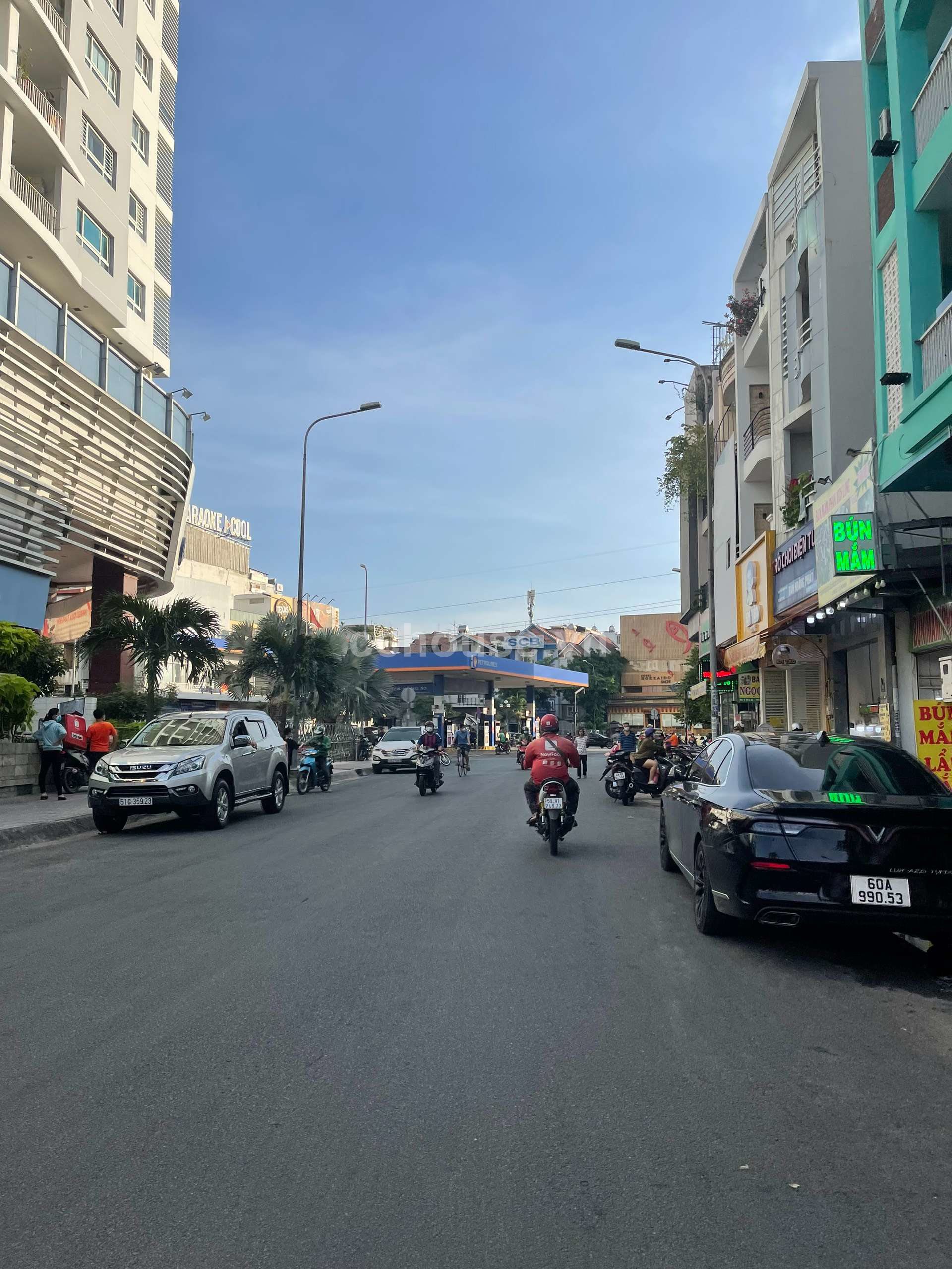 VỊ TRÍ TỐT MT HOA MAI SÁT HOA SỨ, PHÚ NHUẬN - 8x14m - 4 TẦNG - GIÁ 40 TỶ