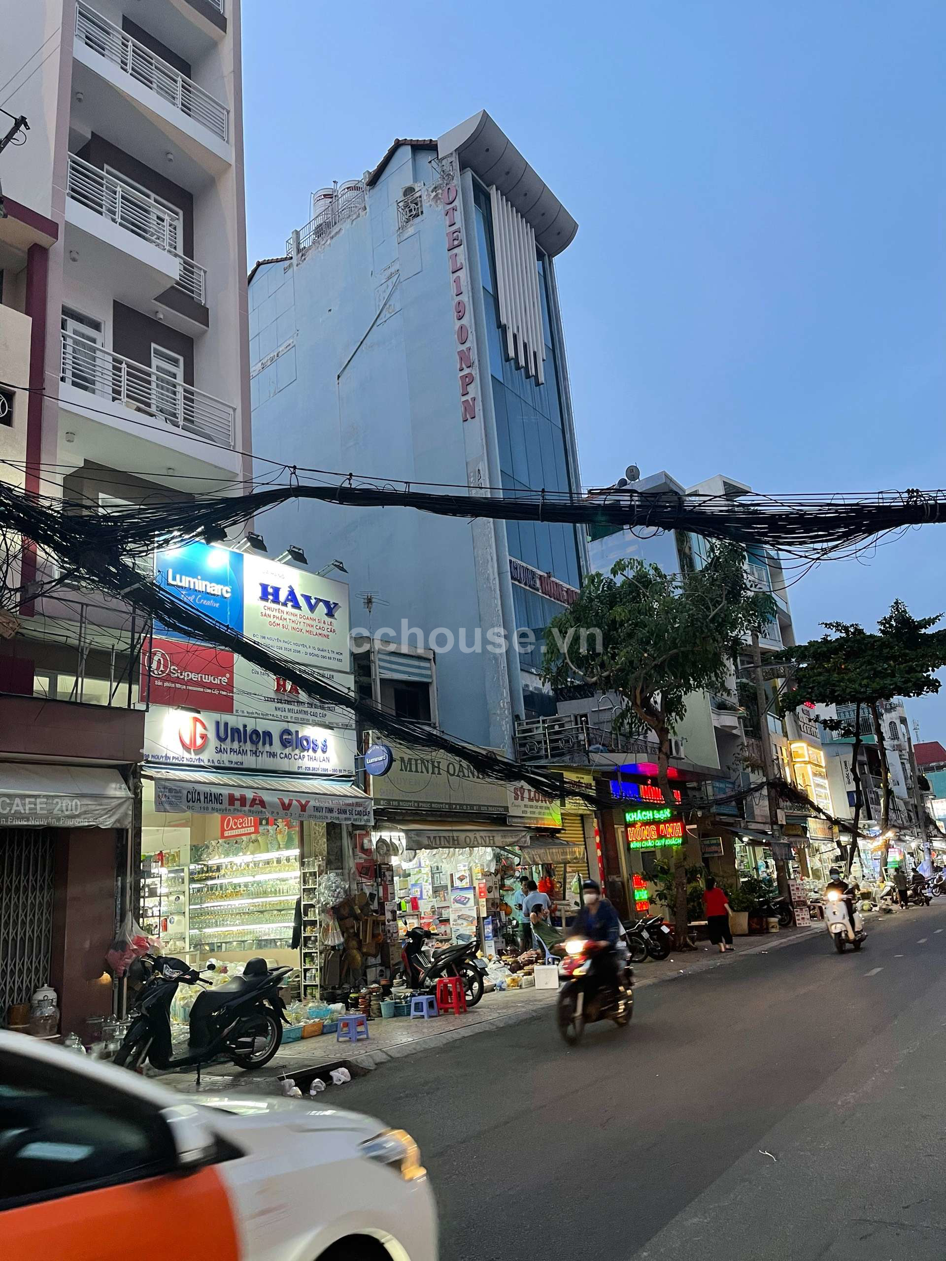MT Nguyễn Phúc Nguyên, Quận 3 / Khu trung tâm / Khai thác CHDV / GIÁ 29TY500