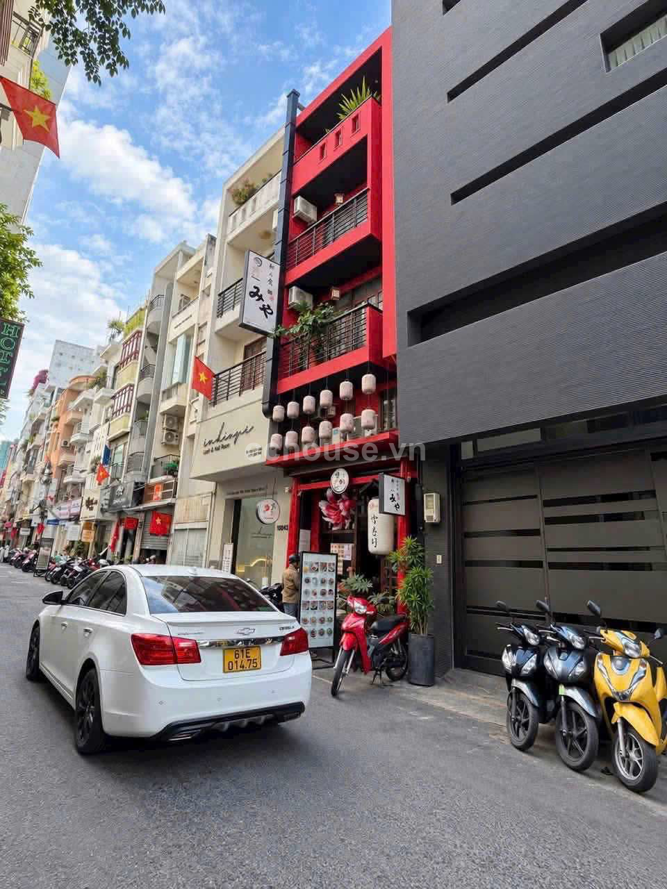 🔥 BÁN NHÀ NGUYỄN TRÃI - P.BẾN THÀNH – QUẬN 1 - 4×17M – 4 TẦNG – 68M2 HĐT 55TR/THÁNG