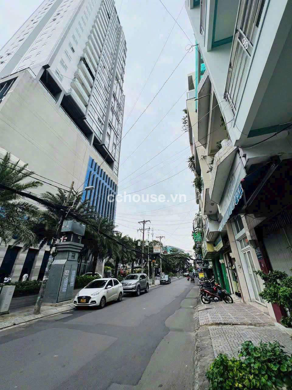 BÁN NHÀ HXH LÝ THƯỜNG KIỆT P. DIÊN HỒNG QUẬN 10 - 4X16M - Giảm mạnh