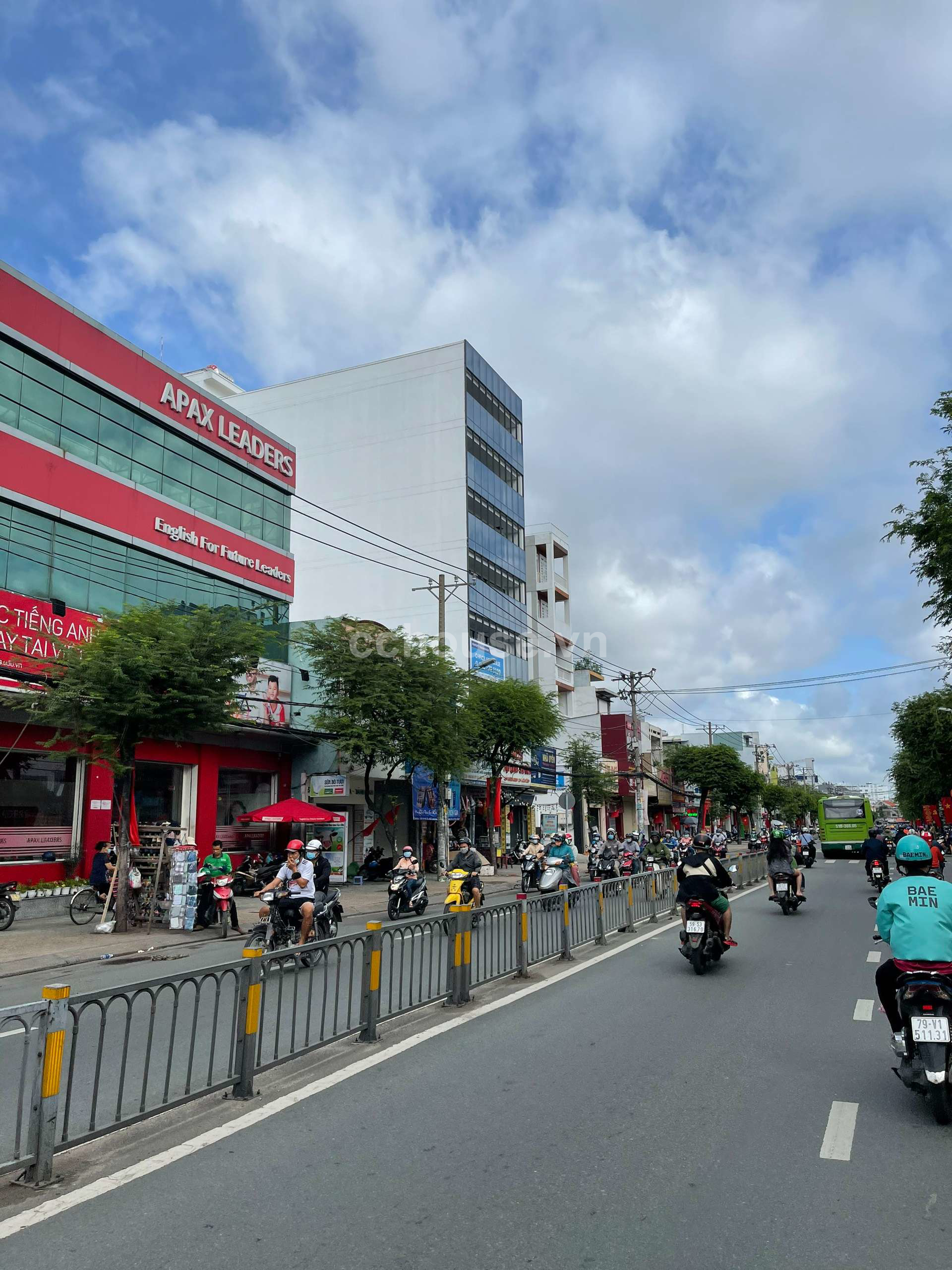 MT NHÀ NGAY TRƯỜNG CHINH, TÂN BÌNH - DT: 258m2 (12m x 21m) - GIÁ 30 TỶ