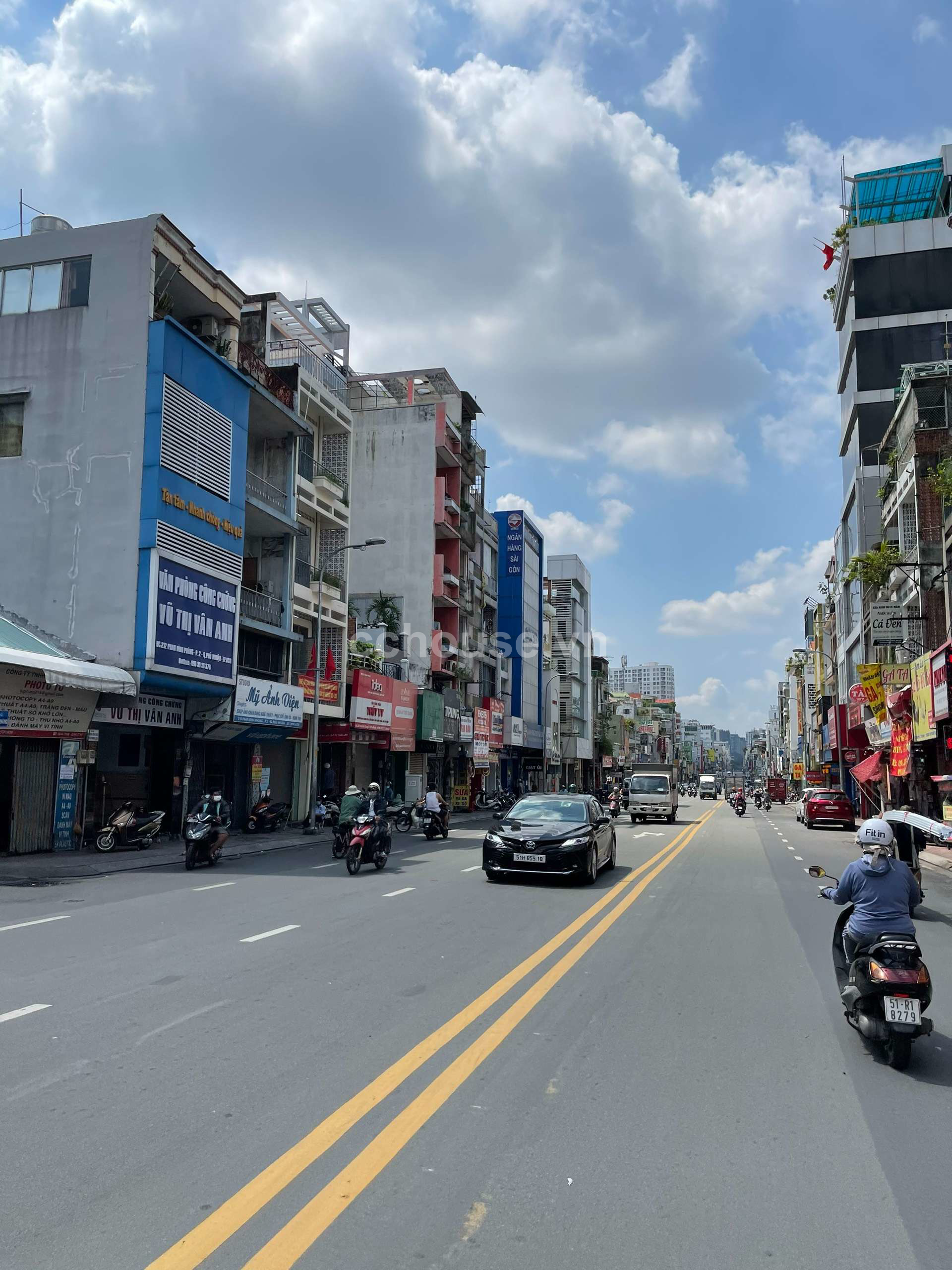 CHO THUÊ TÒA MT ĐƯỜNG PHAN ĐÌNH PHÙNG, PHÚ NHUẬN_NH 11M DTSD: 1400M2