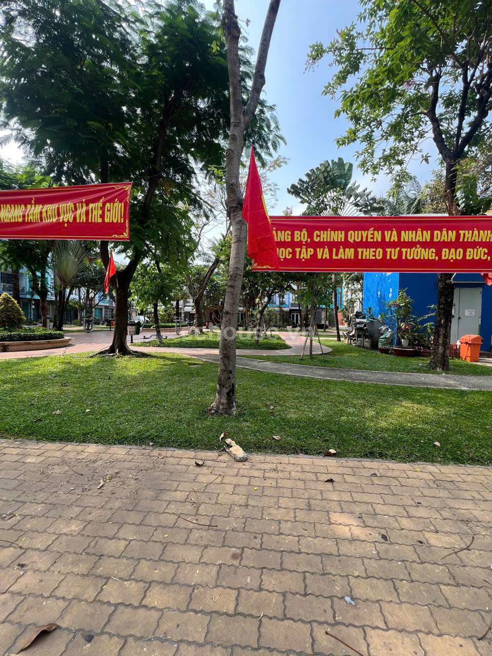 Bán nhà mặt tiền số 123 đường  Bông Sao P5 Quận 8 . Sau lưng đường Tạ Quang Bửu 