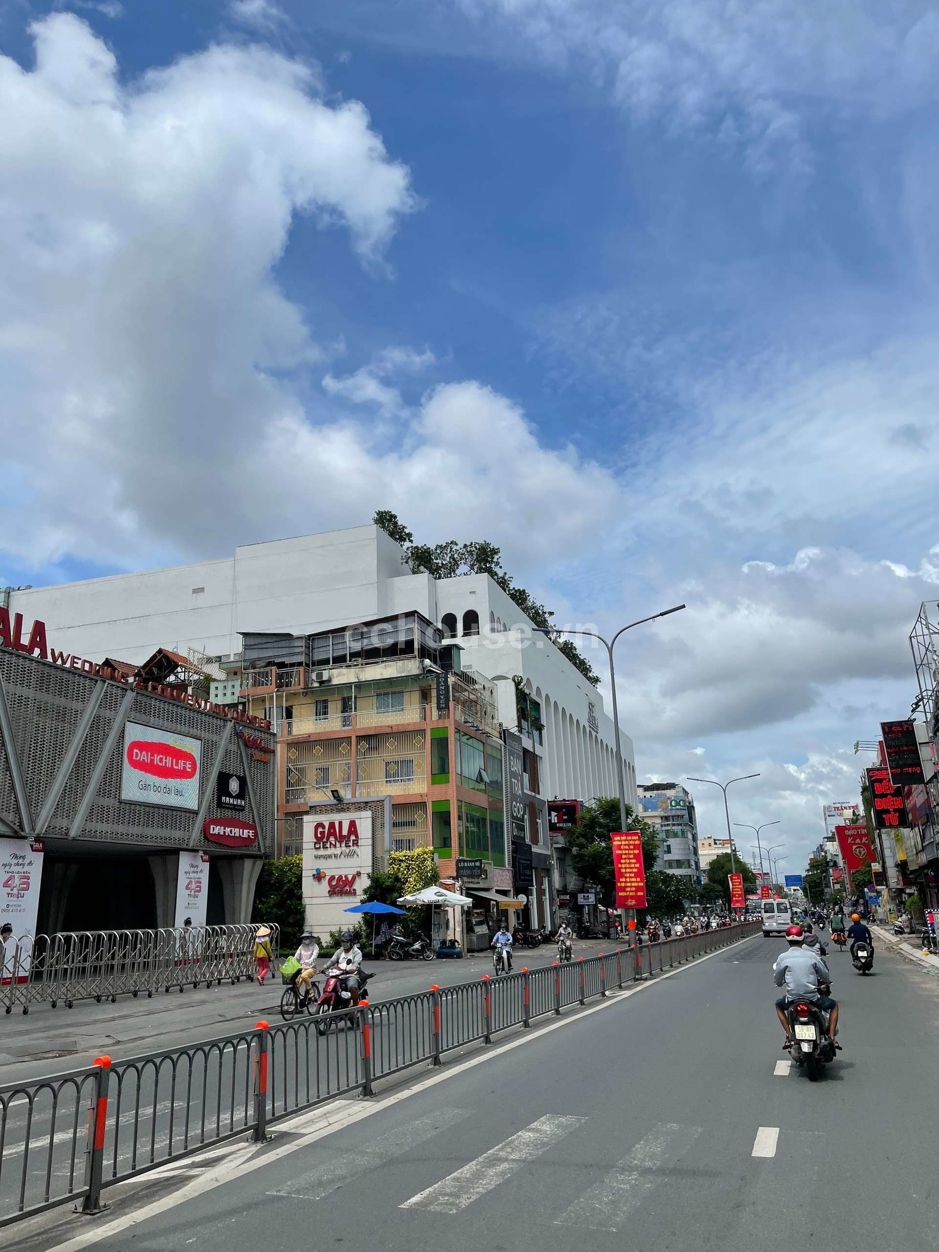 BÁN NHÀ HẺM 238 HOÀNG VĂN THỤ, TÂN BÌNH - DT (4x14m) 56m2 - GIÁ 15 TỶ TL