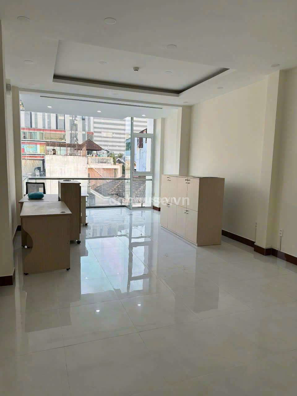 BÁN NHÀ 6TẦNG SƯ VẠN HẠNH P12 QUẬN 10 HẺM 8M ĐANG CHO THUÊ 540 TRIỆU /NĂM