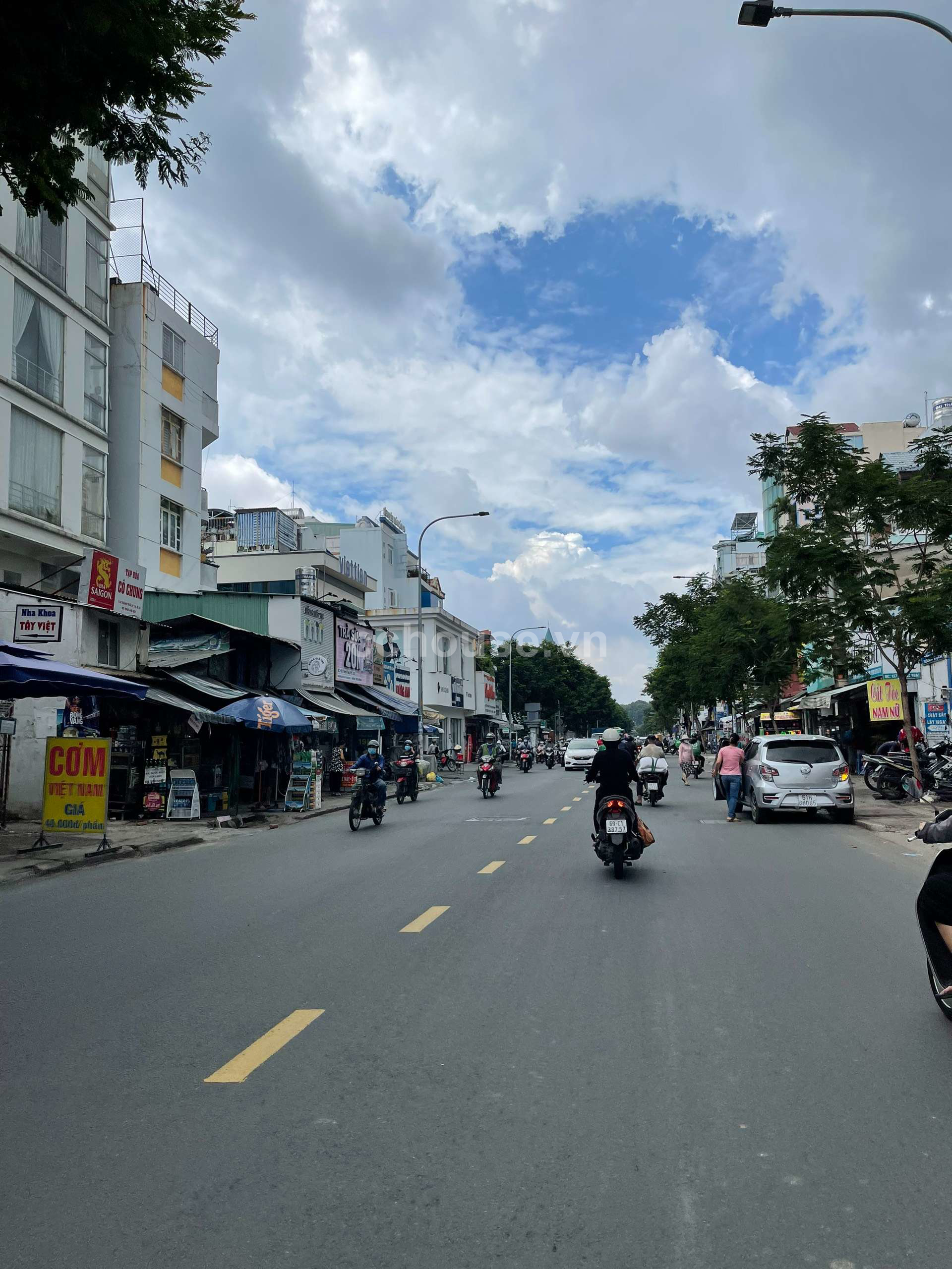 [ BÁN NHÀ ] HẺM ÔTÔ 8M THÀNH THÁI, PHƯỜNG HÒA HƯNG - DT 3x15.3m - 3 TÀNG + SÂN THƯỢNG 