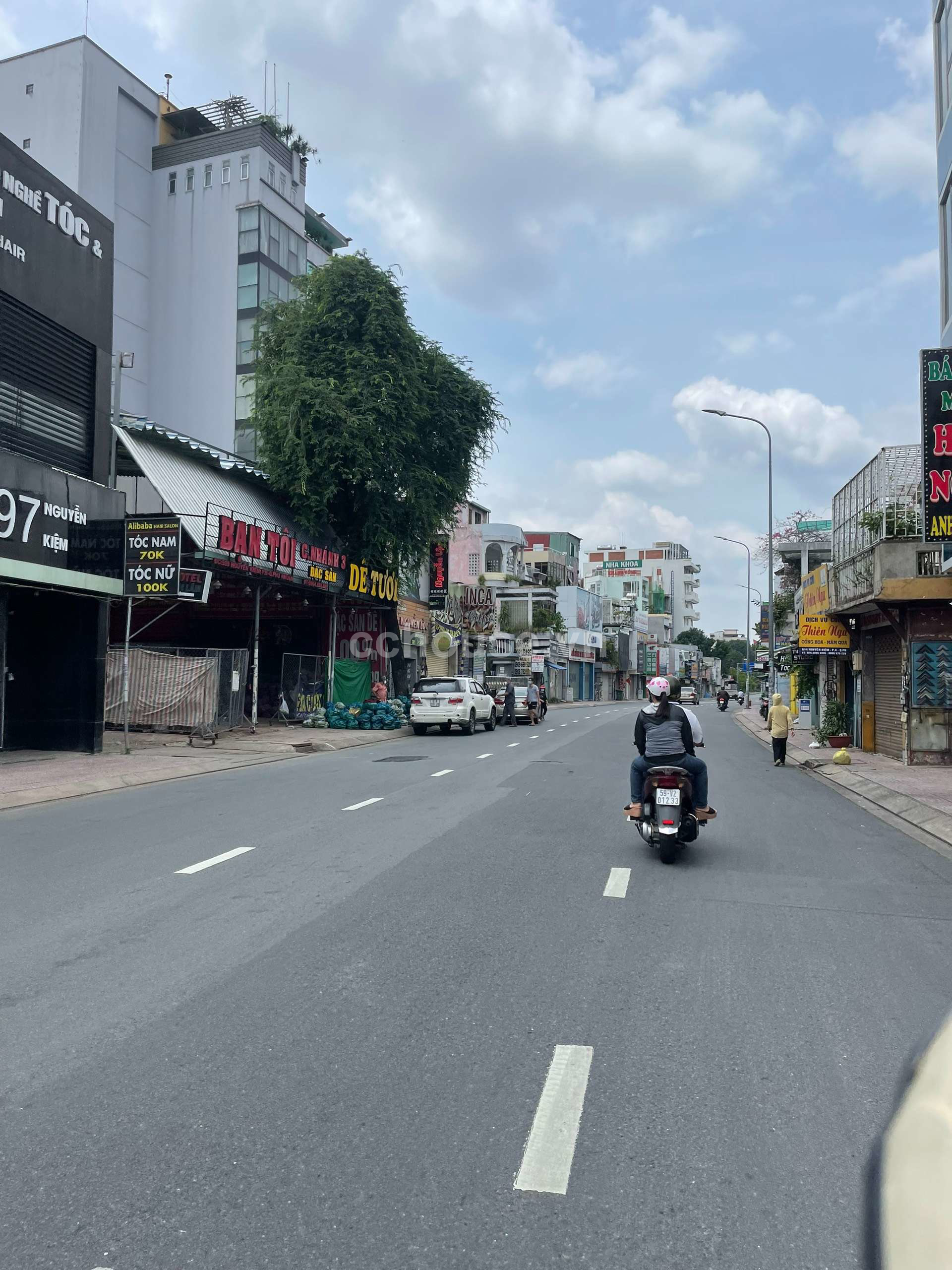 HẺM NGUYỄN KIỆM, P. ĐỨC NHUẬN - 3 TẦNG + SÂN THƯỢNG - NHÀ MỚI BÀN GIAO NGAY